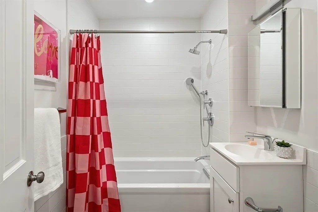 17 Belmont St # 1