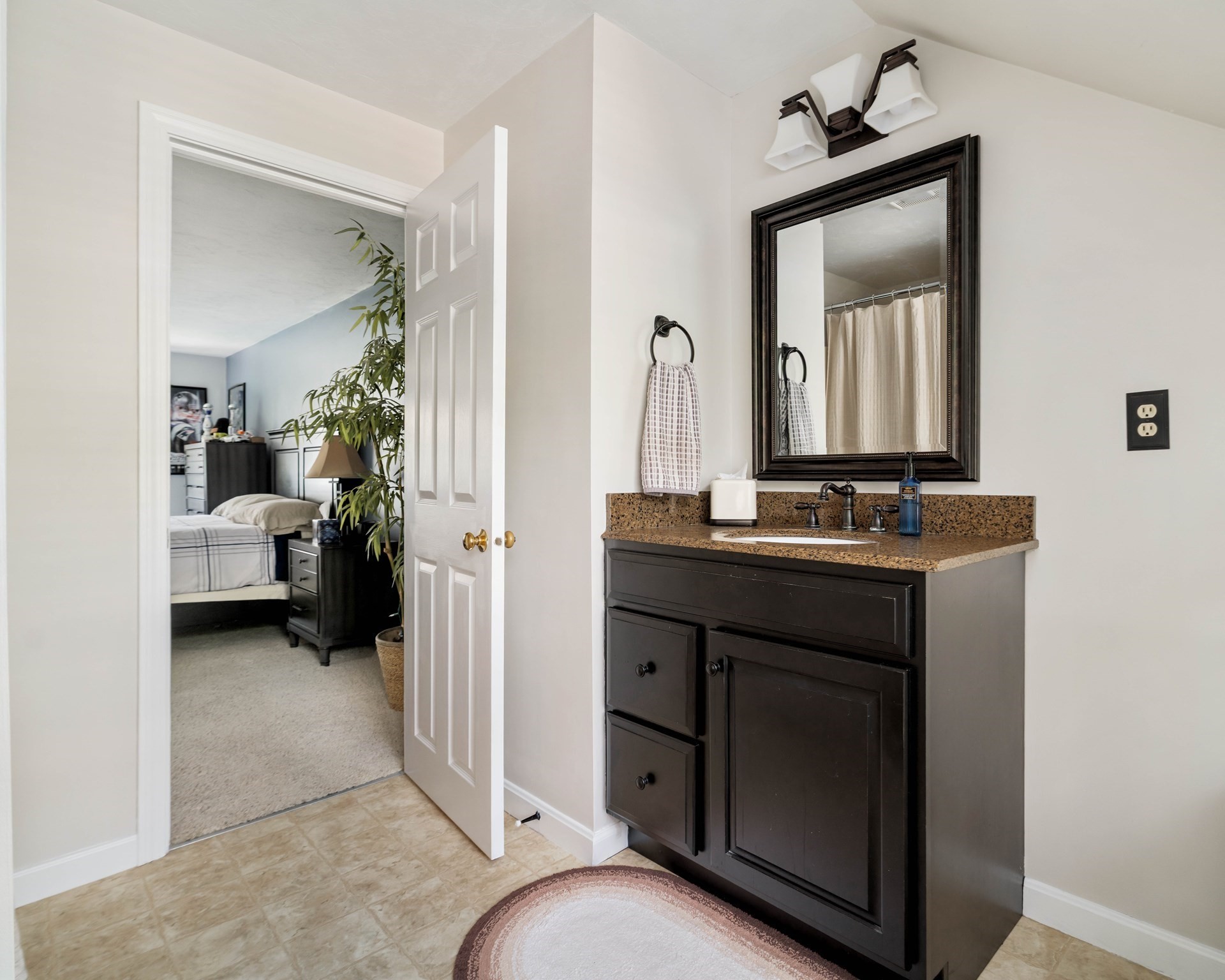 13 Fieldstone St # 13