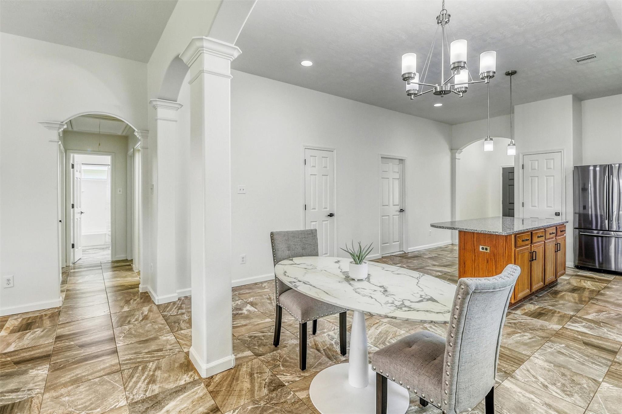 6015 Wildbriar Lane
