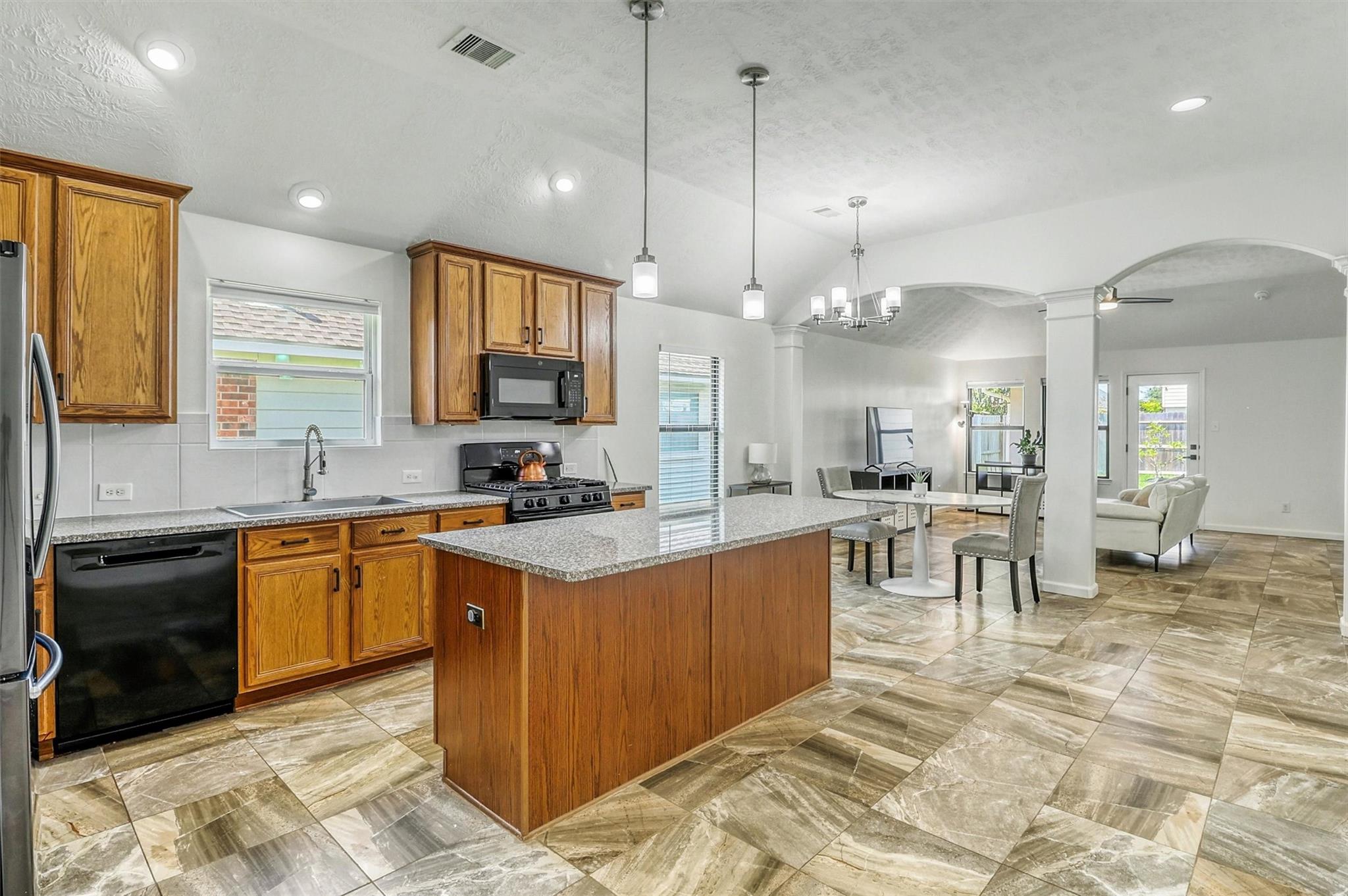 6015 Wildbriar Lane