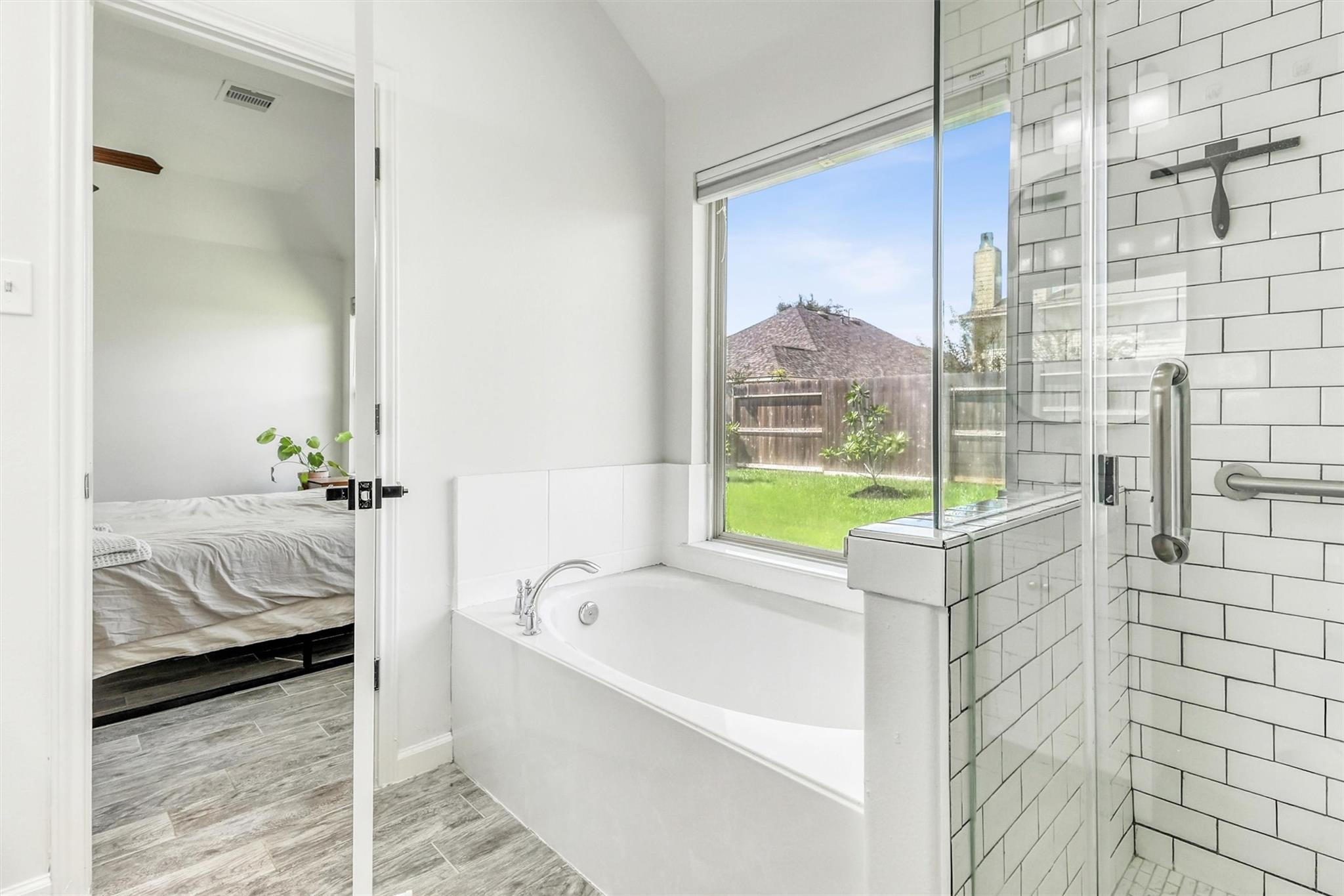 6015 Wildbriar Lane