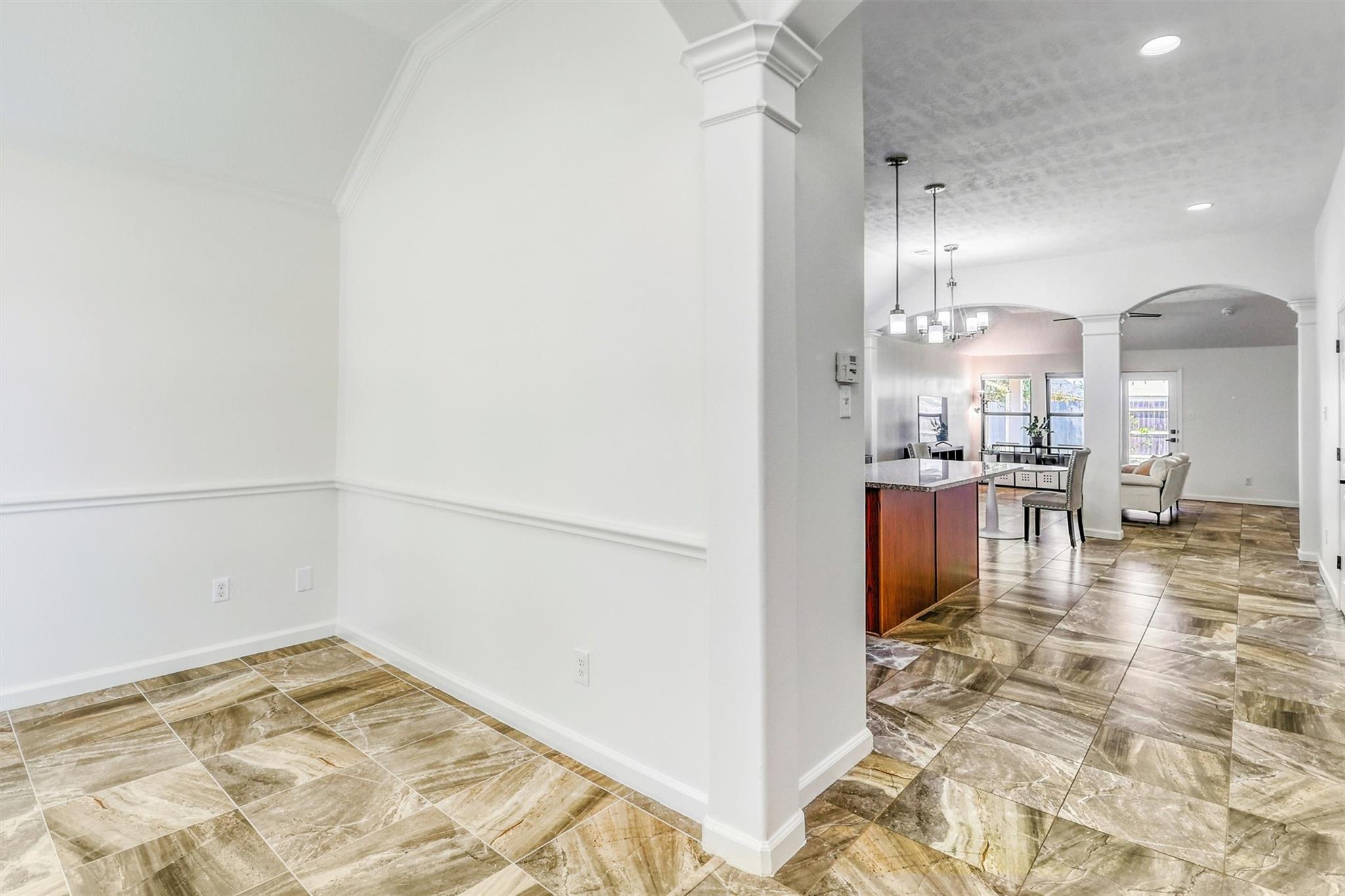 6015 Wildbriar Lane