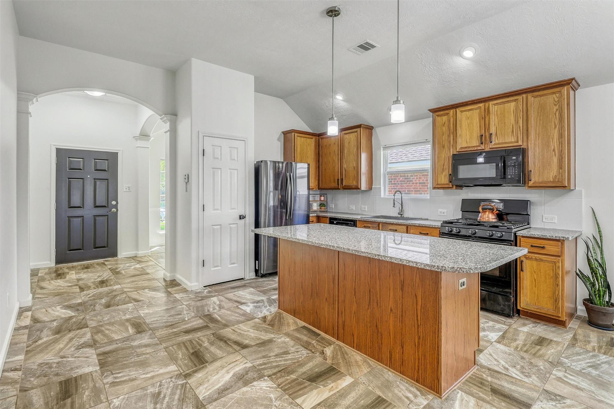 6015 Wildbriar Lane