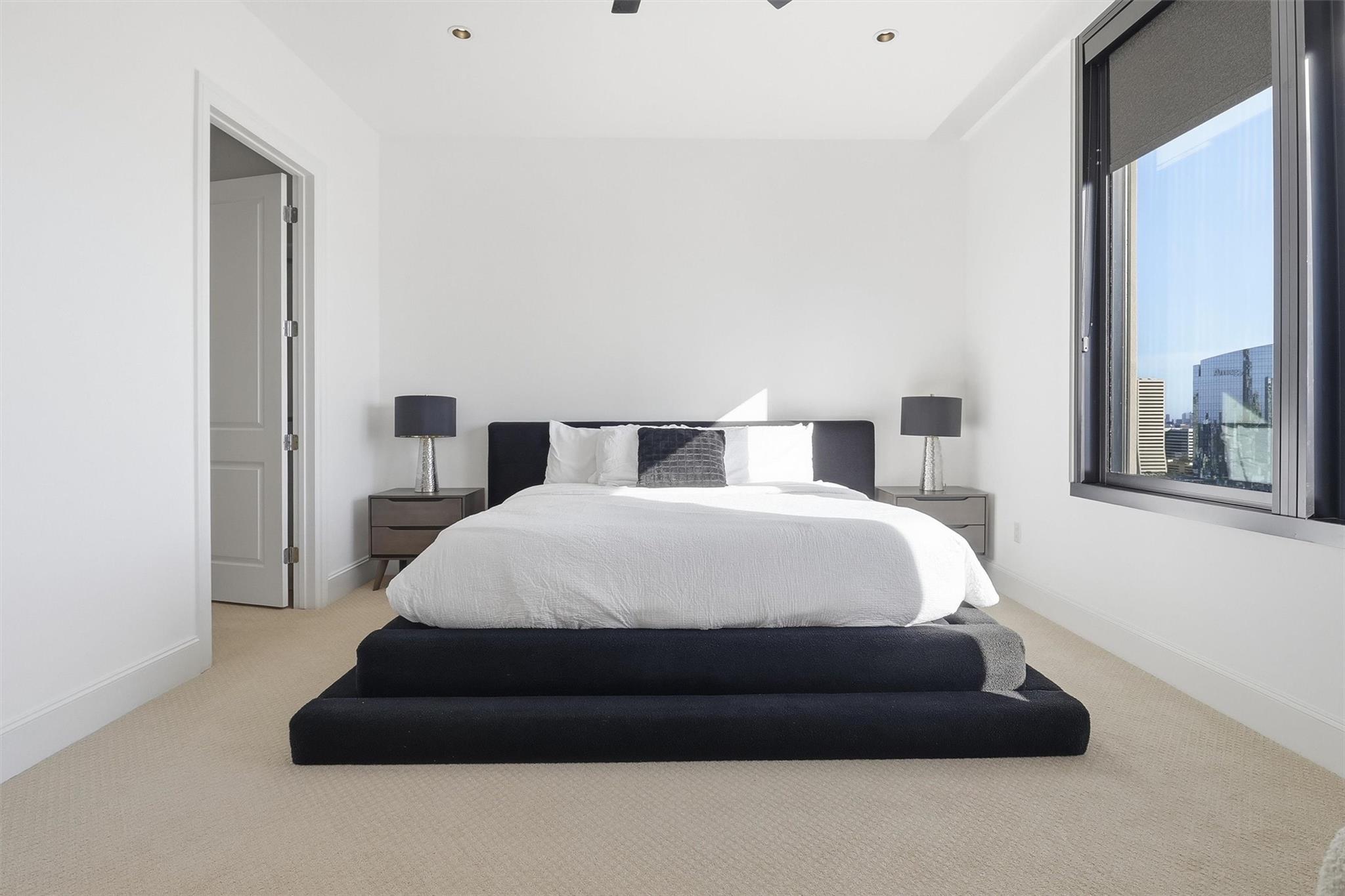 1409 Post Oak Boulevard # 2004