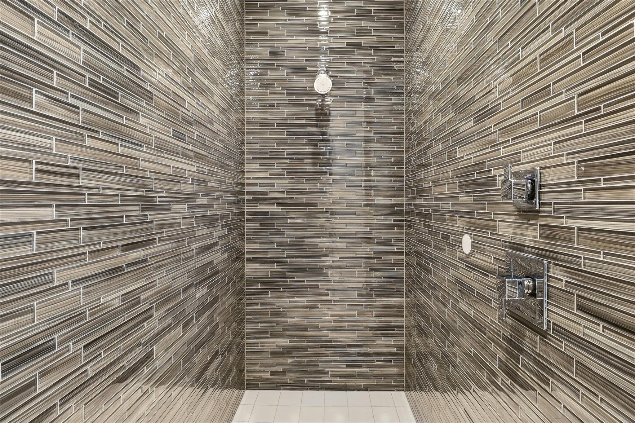 1409 Post Oak Boulevard # 2004