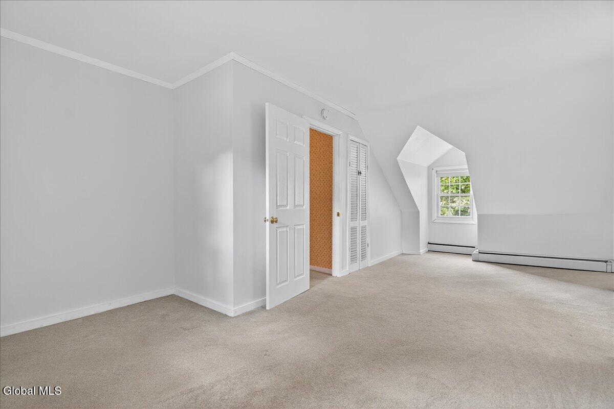 2209 Niskayuna Drive