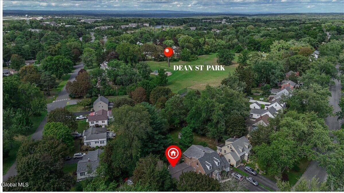 2209 Niskayuna Drive