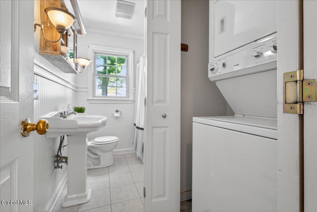 2209 Niskayuna Drive