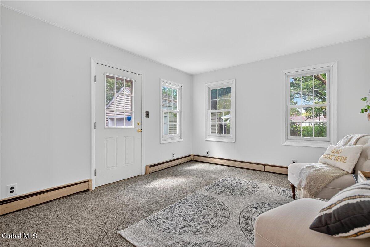 2209 Niskayuna Drive