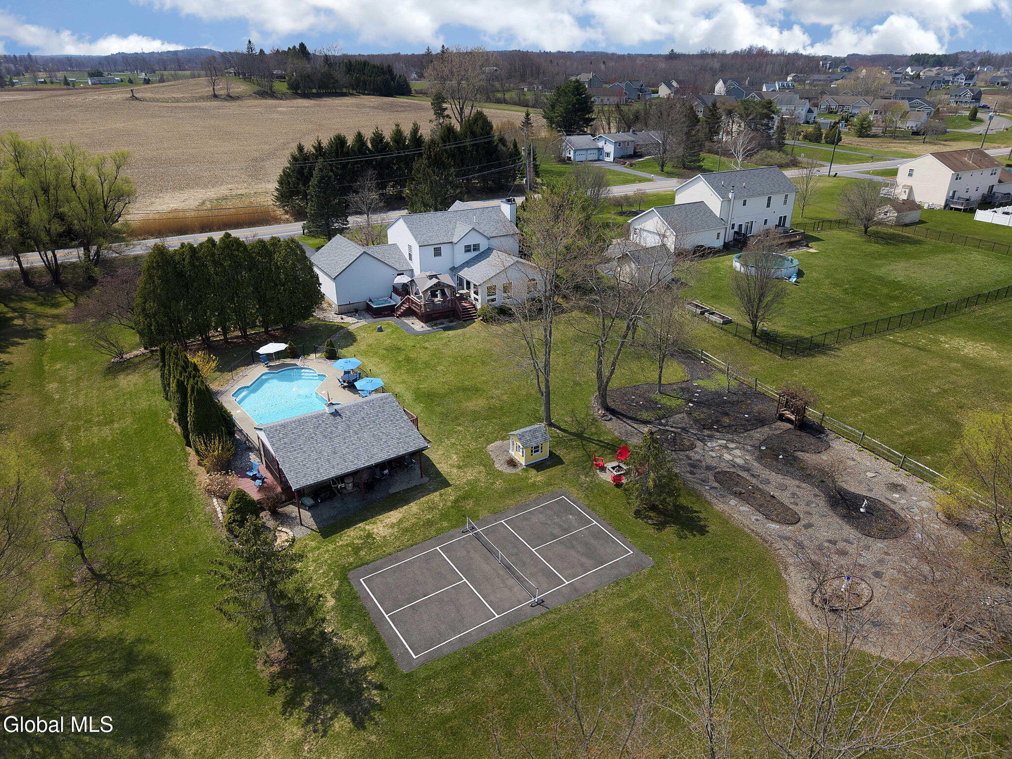 61 Johnson Rd Road