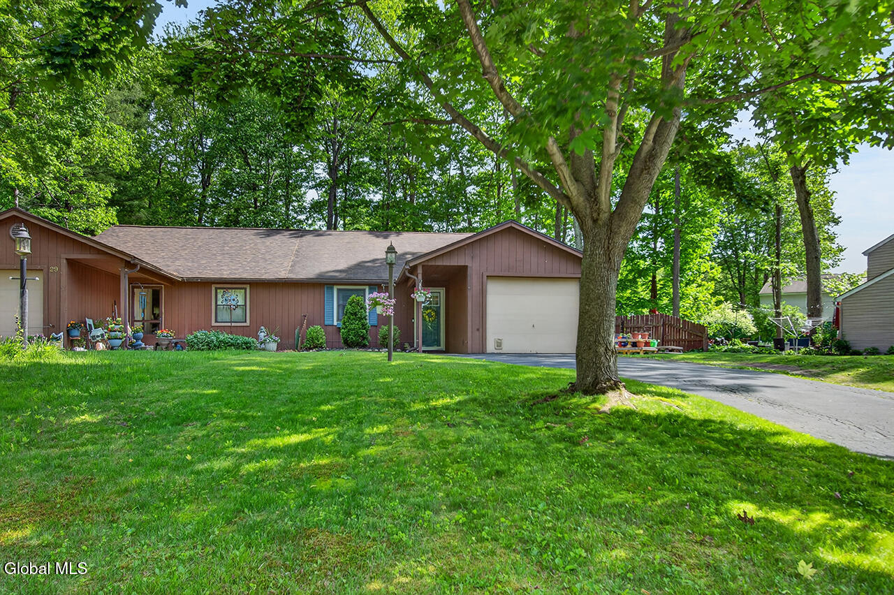 31 Glenbrook Drive