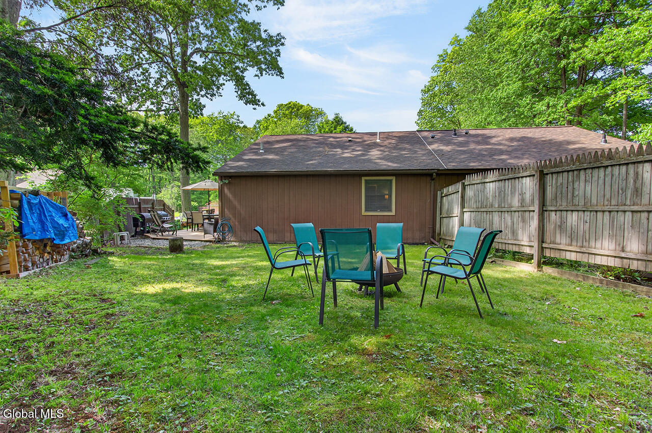 31 Glenbrook Drive