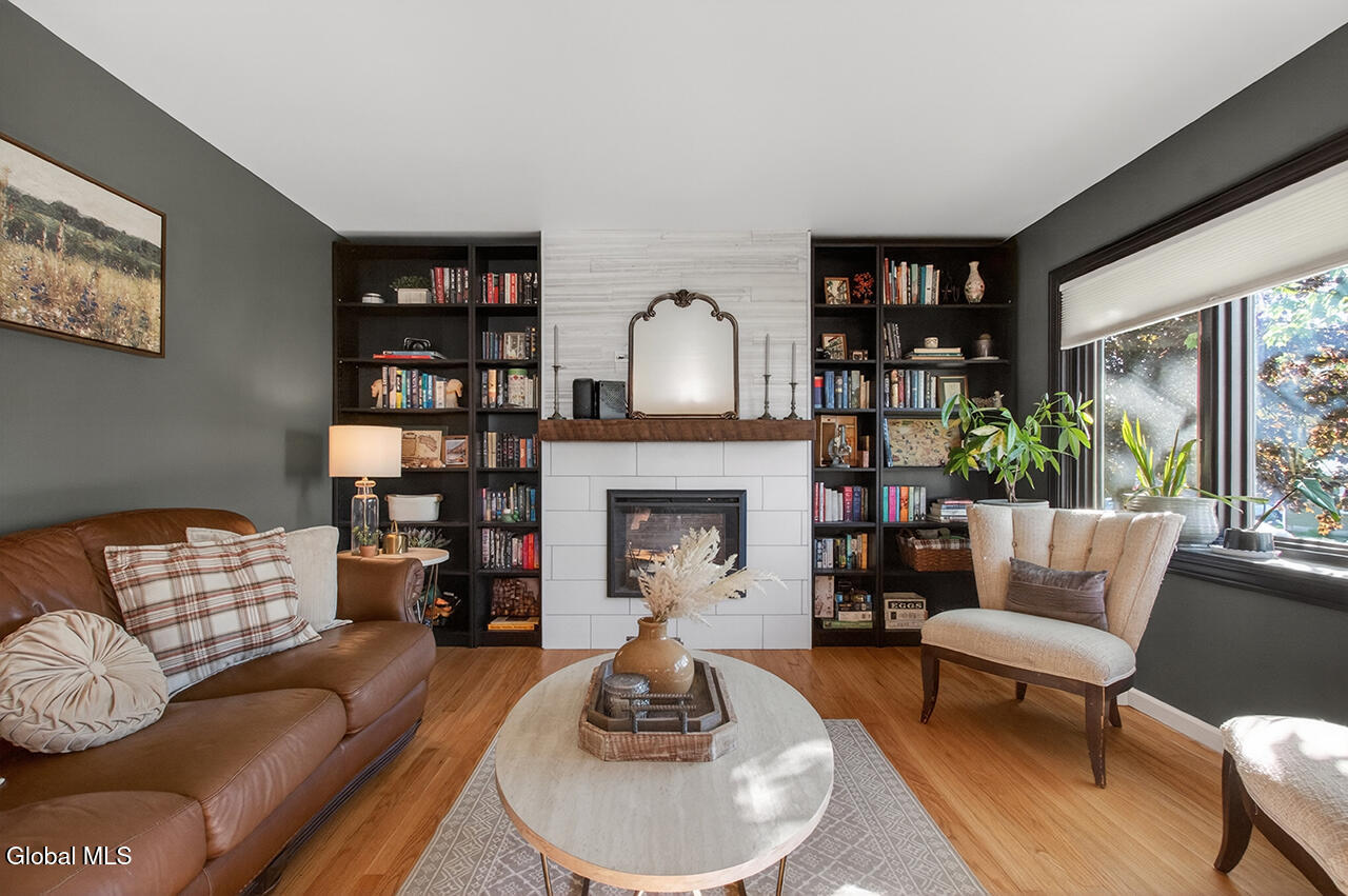 28 Smith Avenue