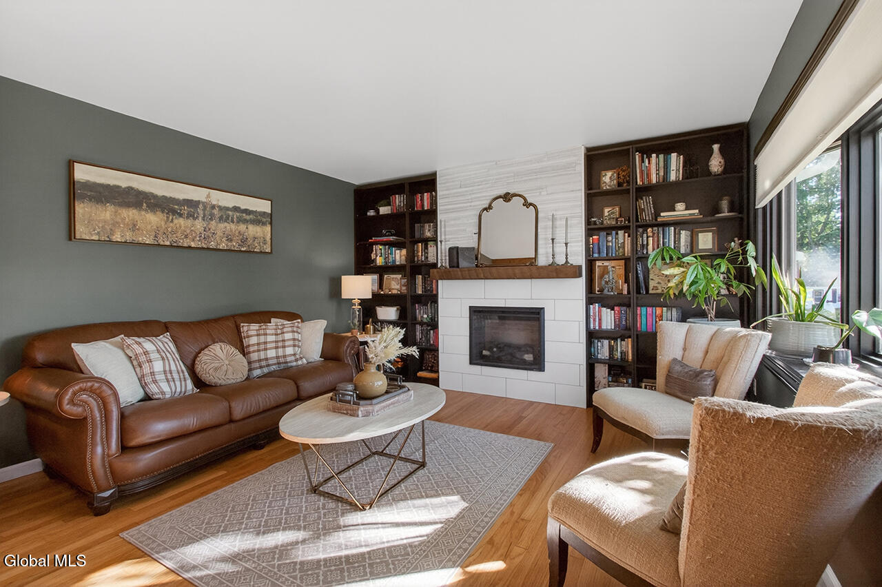 28 Smith Avenue