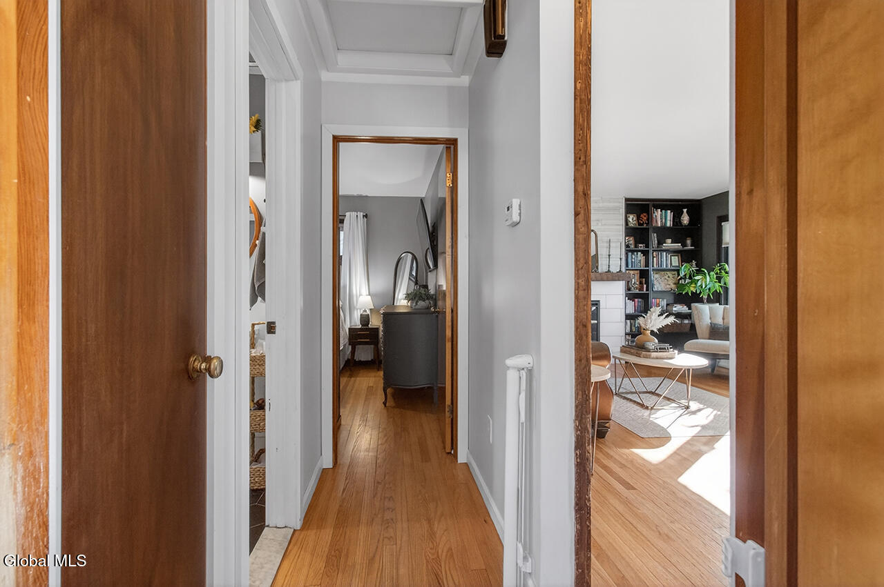 28 Smith Avenue