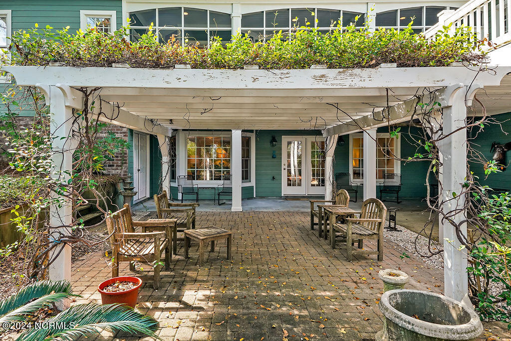 100 Drake Road