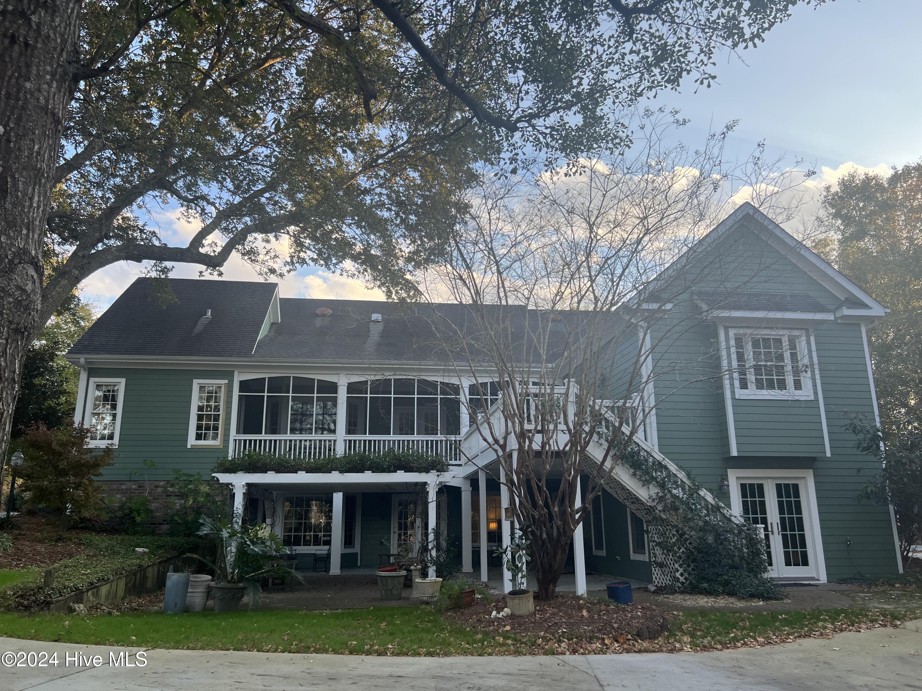 100 Drake Road