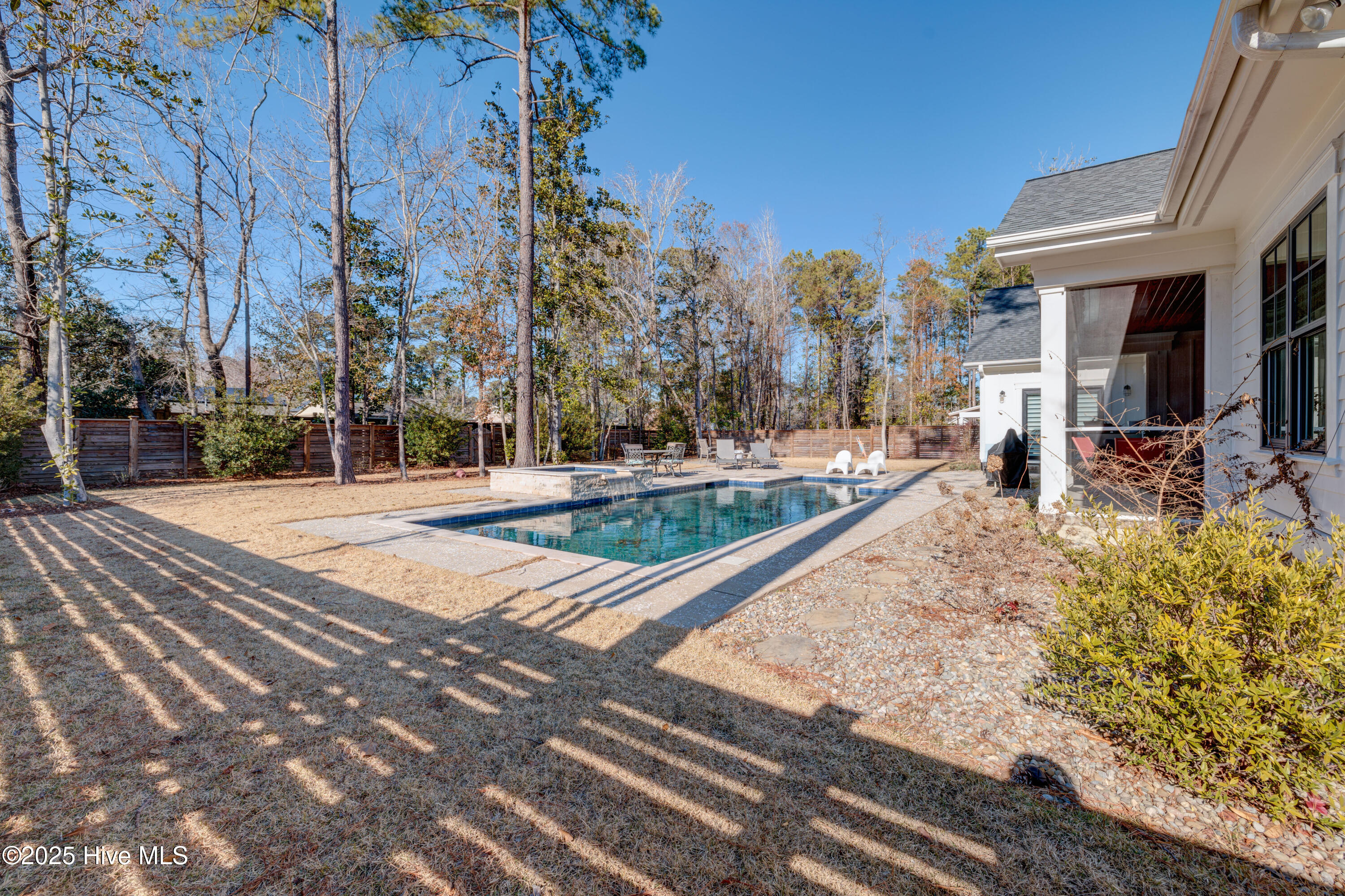420 E Blackbeard Road