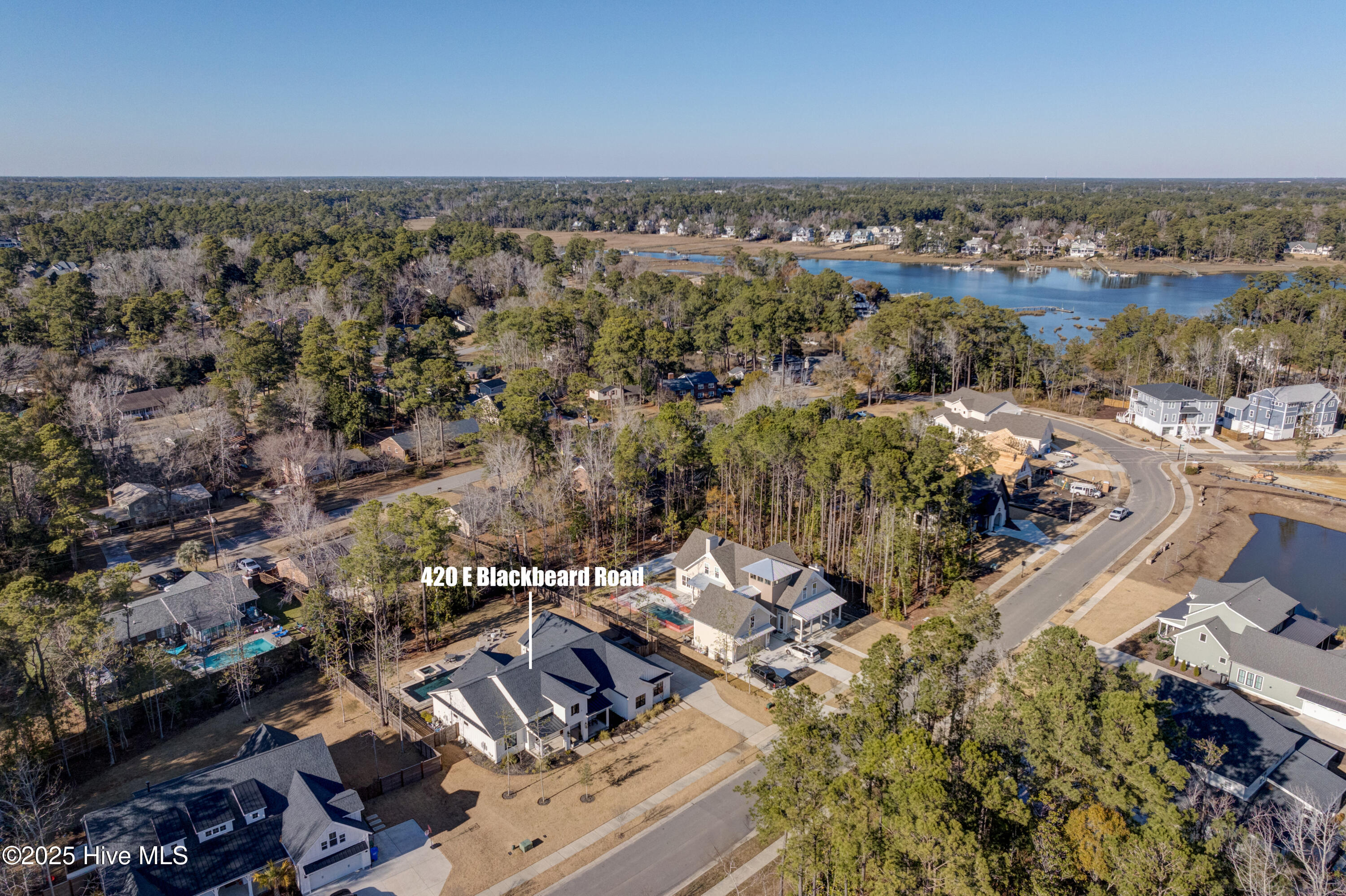 420 E Blackbeard Road