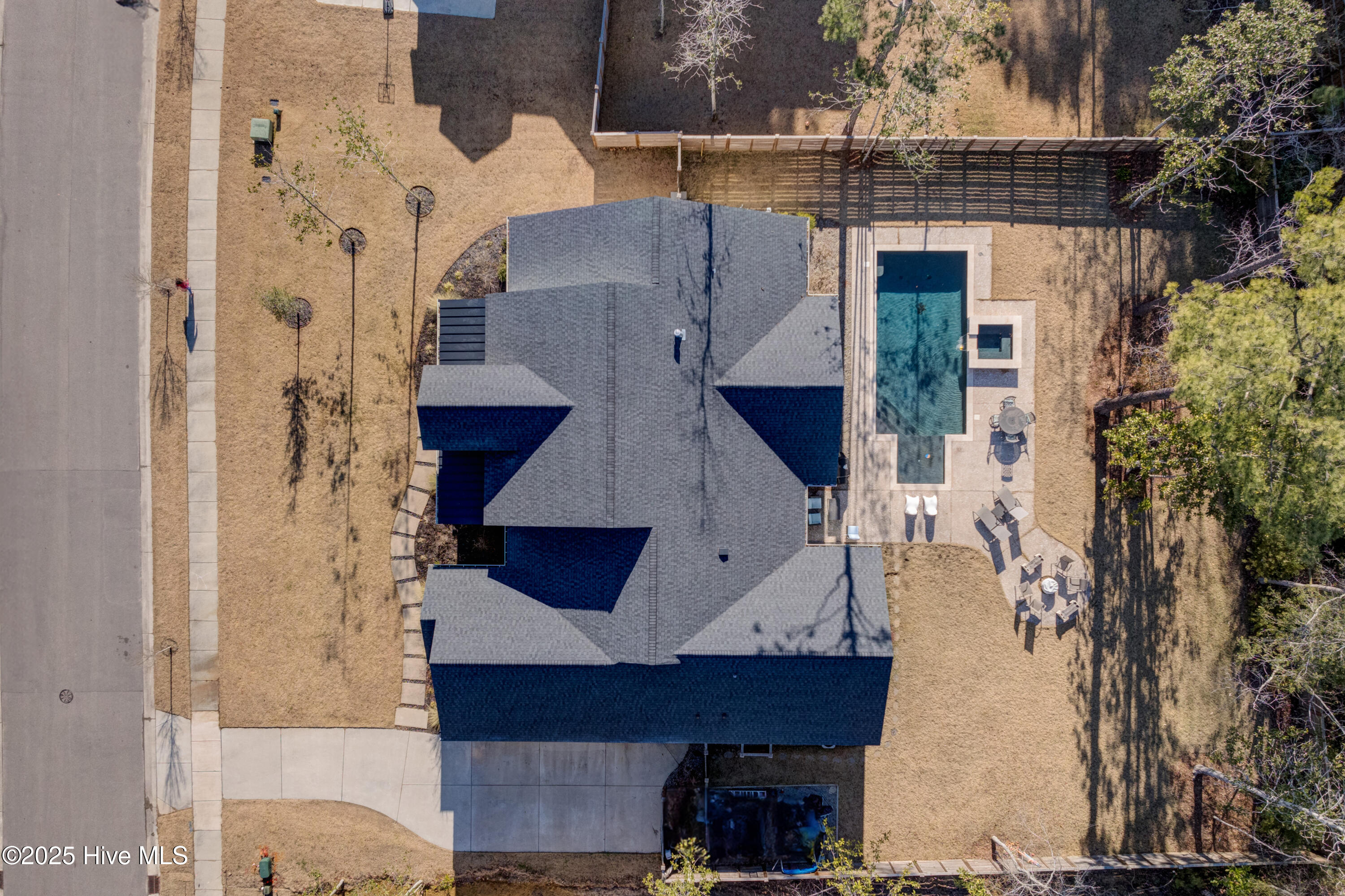 420 E Blackbeard Road