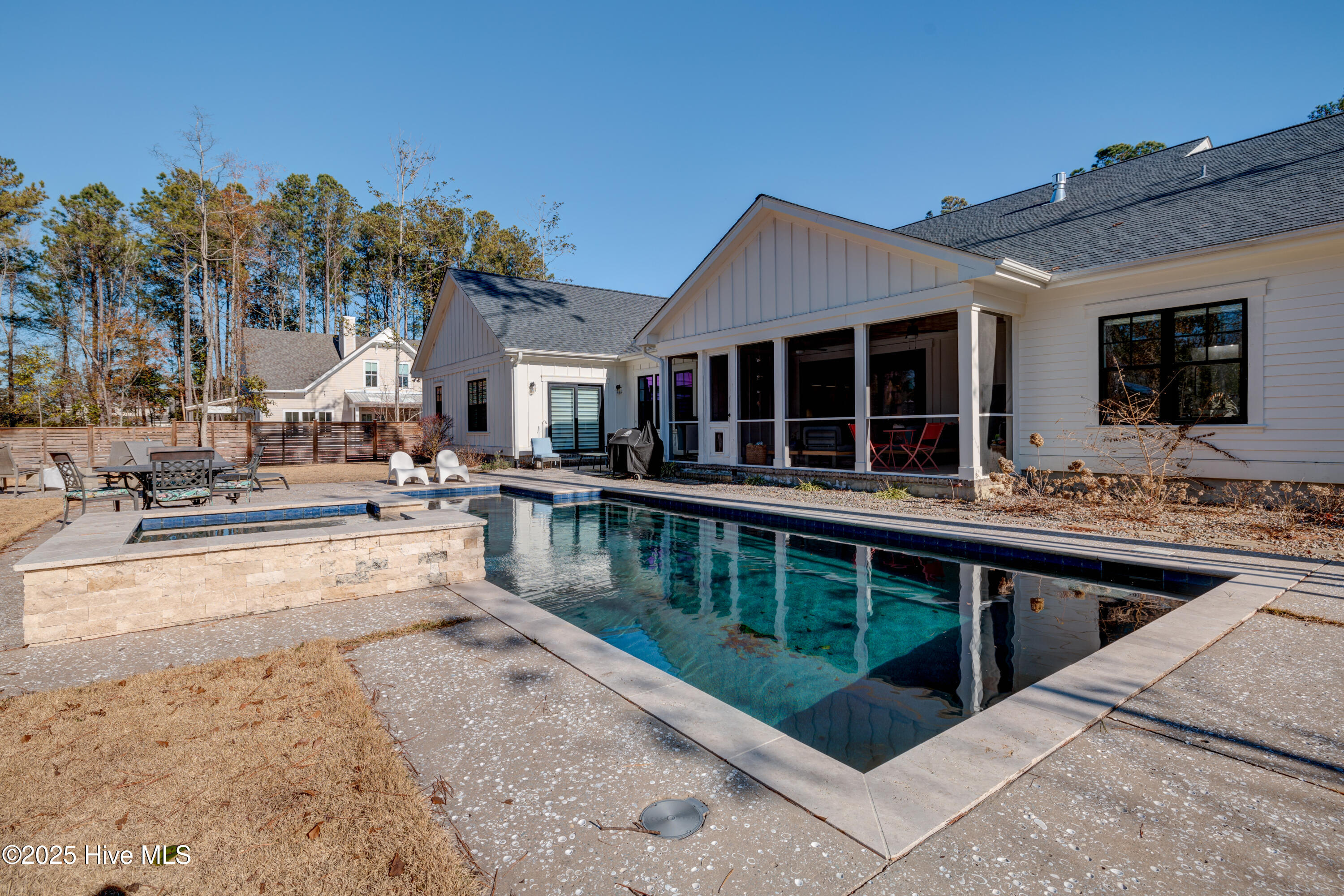 420 E Blackbeard Road