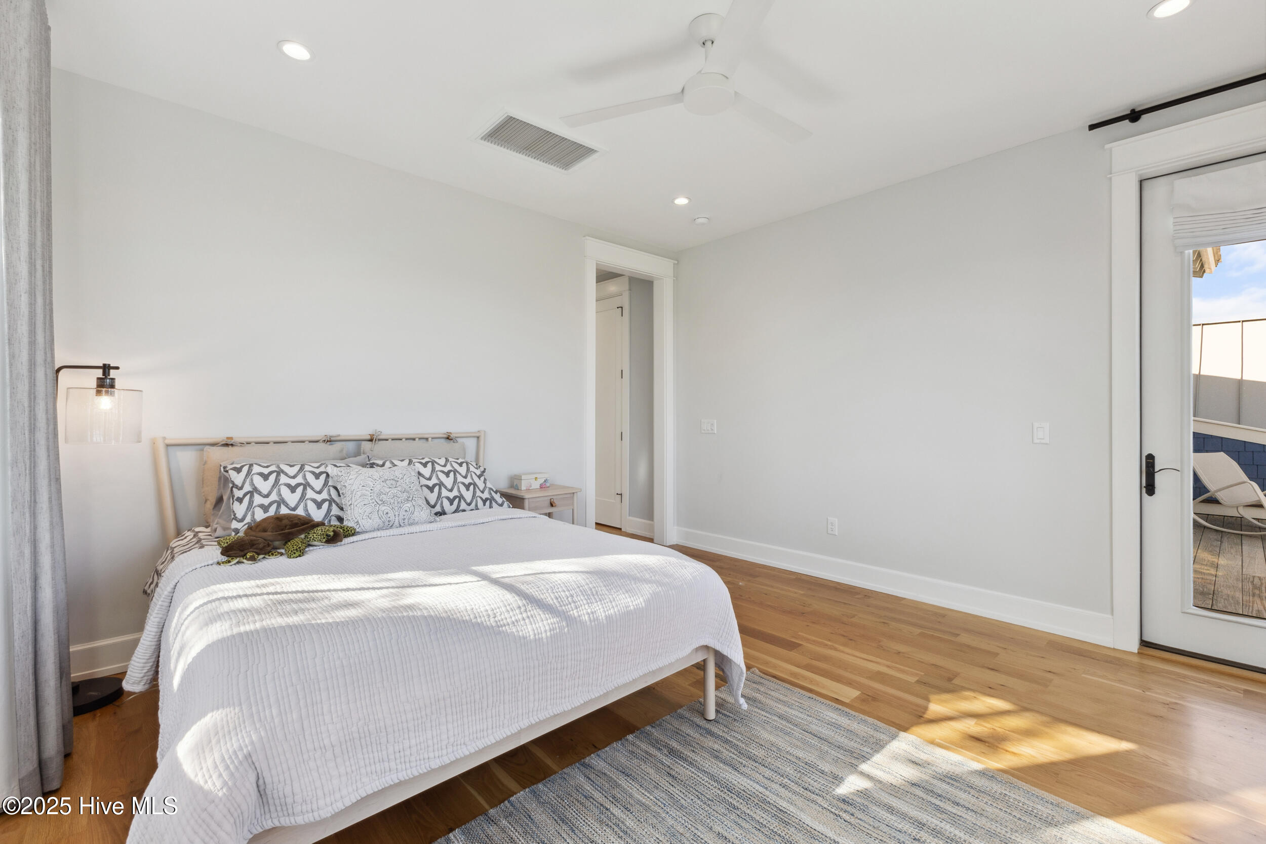 263 Harbour Village Drive