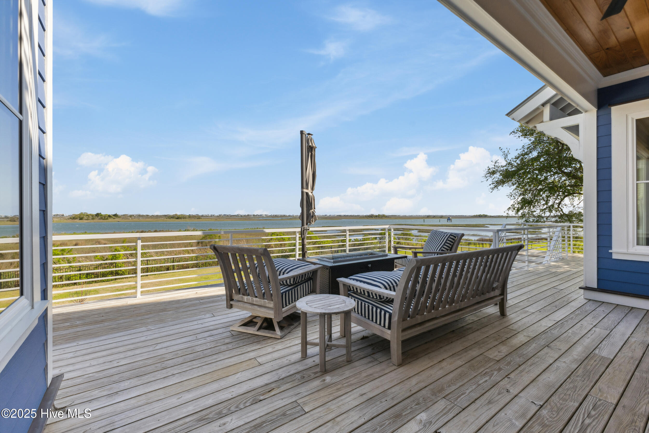 263 Harbour Village Drive
