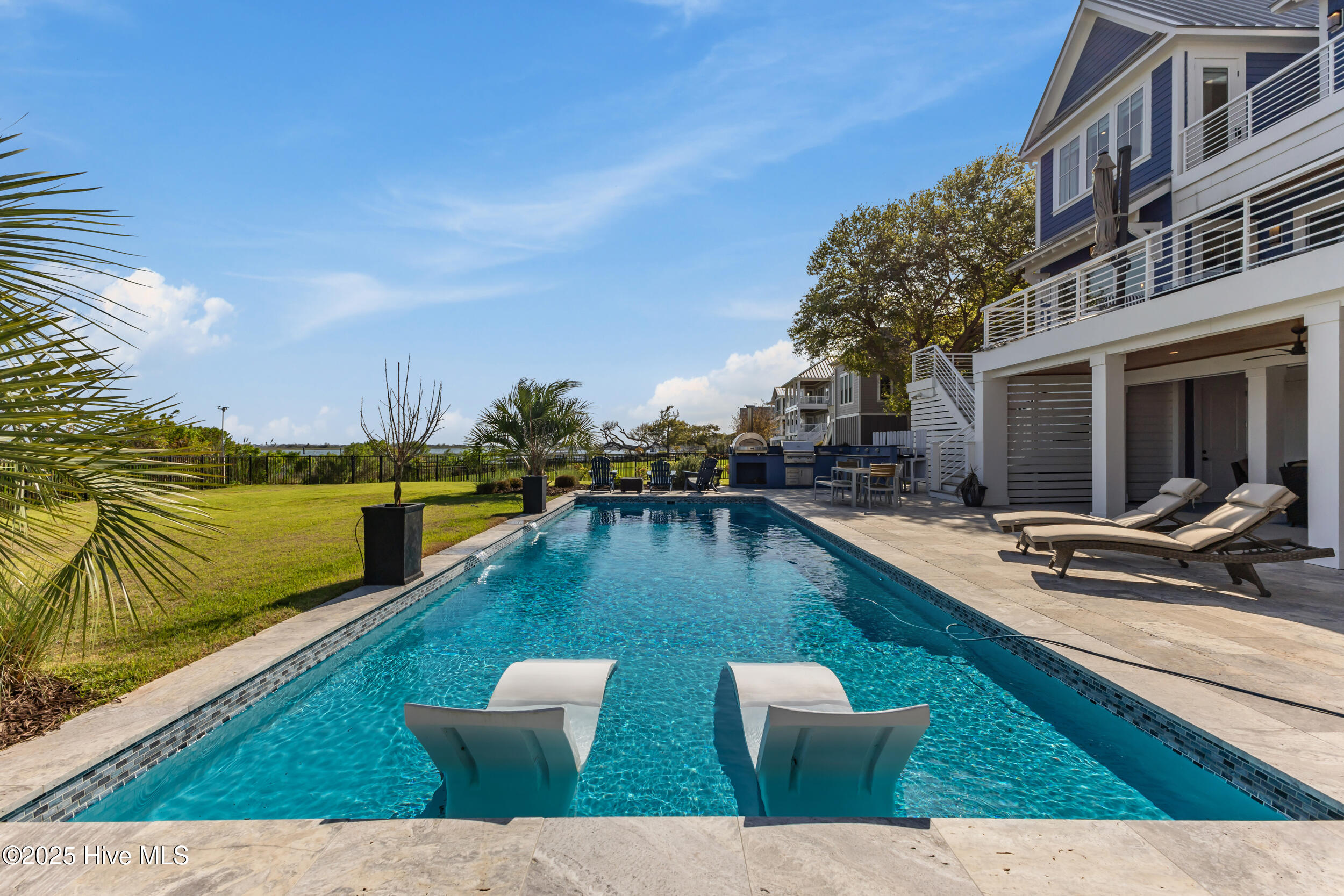 263 Harbour Village Drive