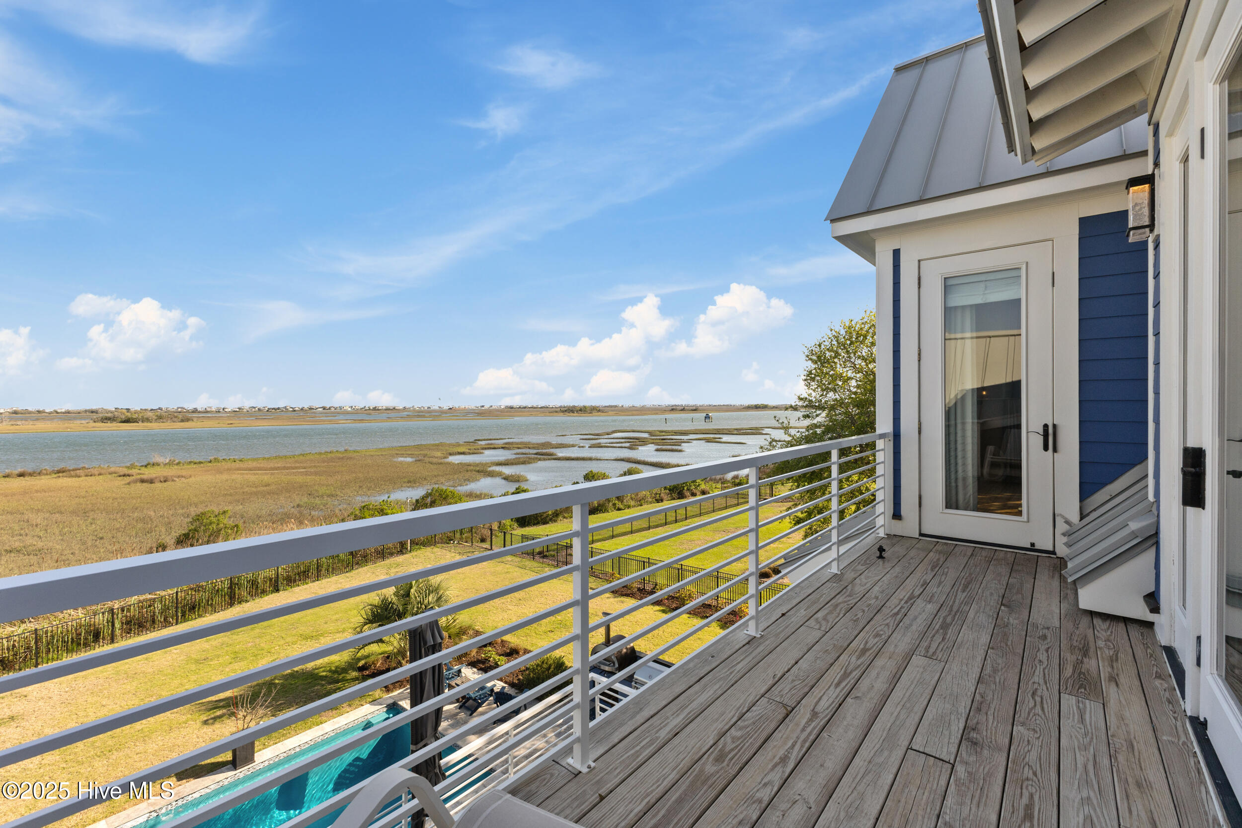 263 Harbour Village Drive
