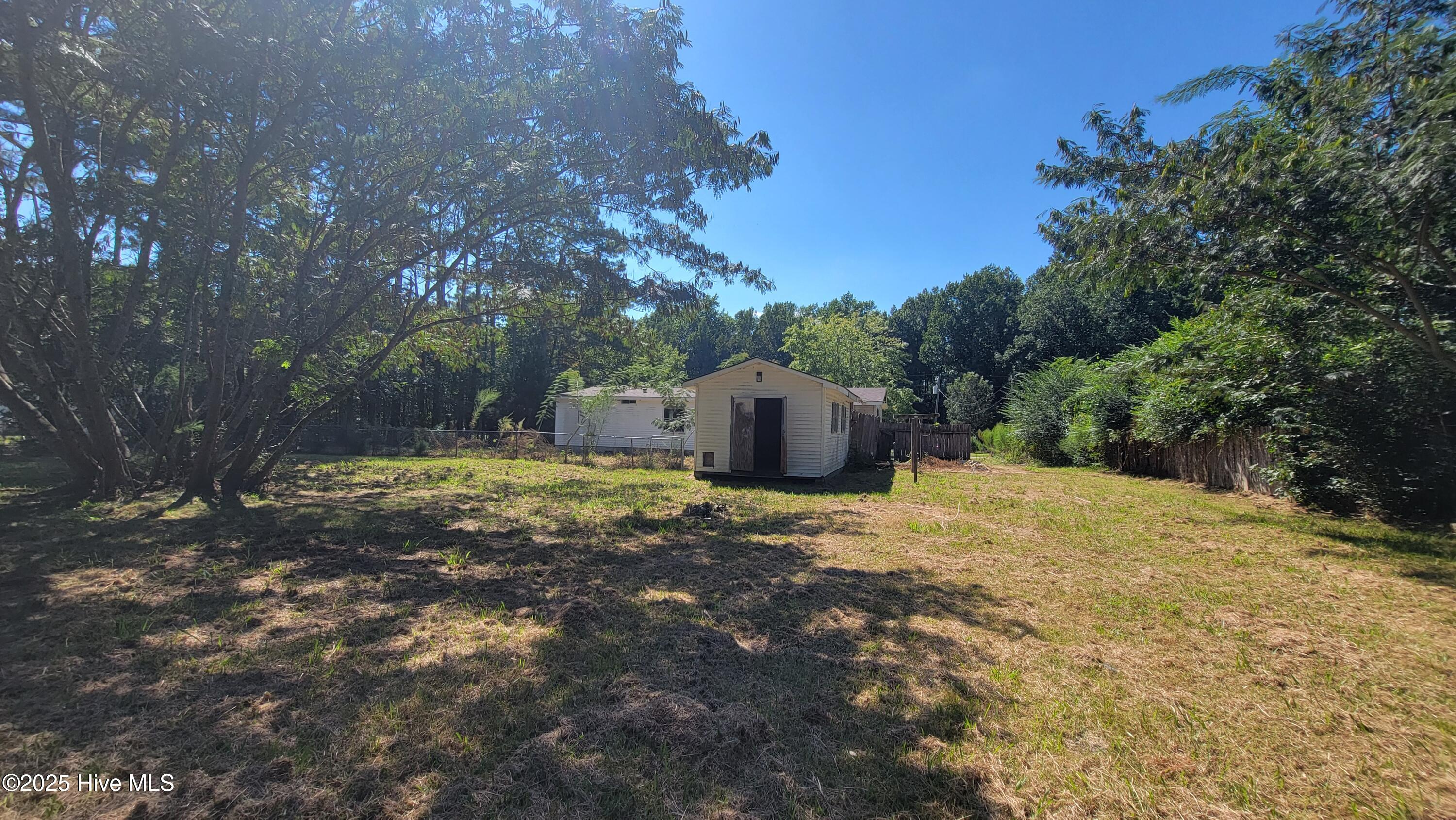 1253 E Davis Road