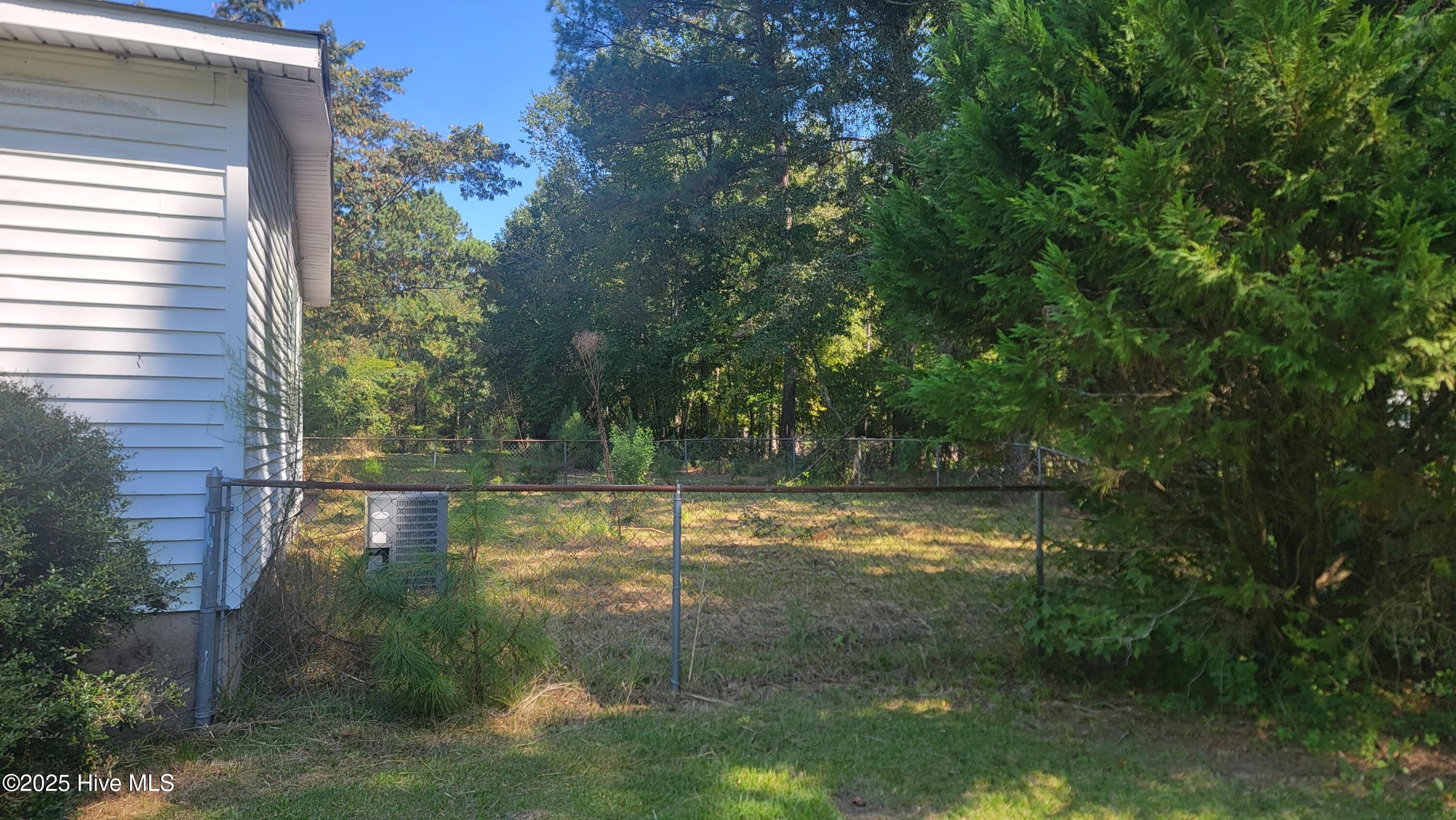 1253 E Davis Road