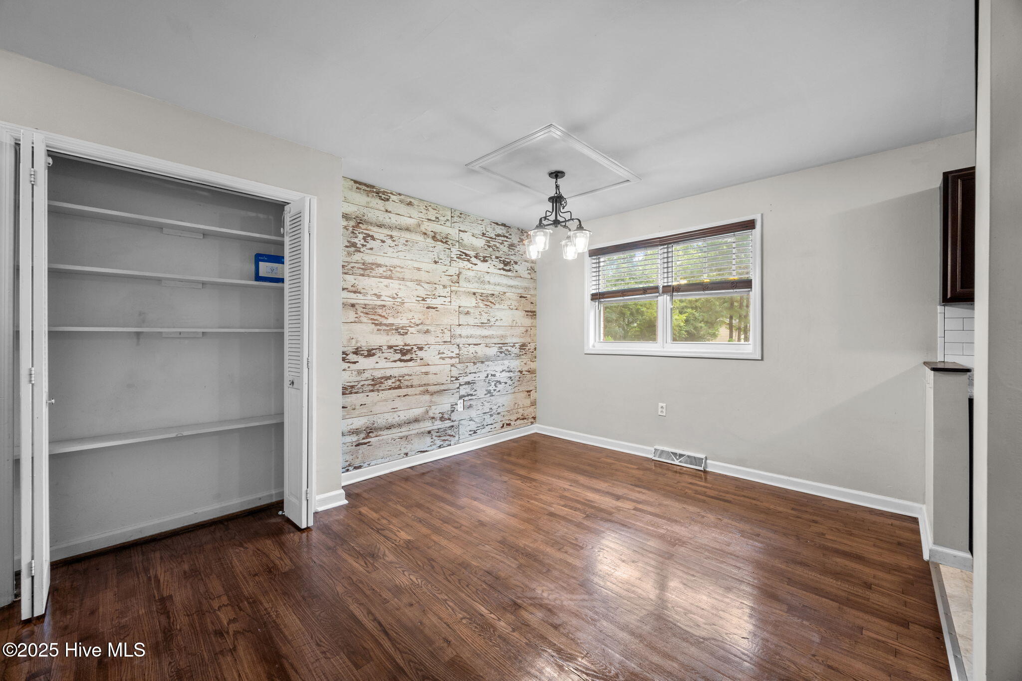 106 Lindsey Drive
