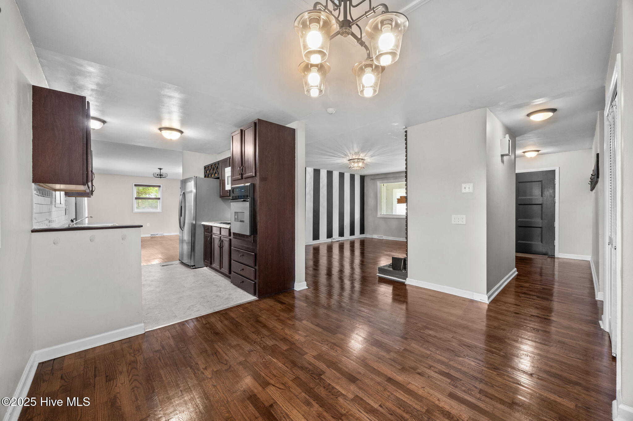 106 Lindsey Drive