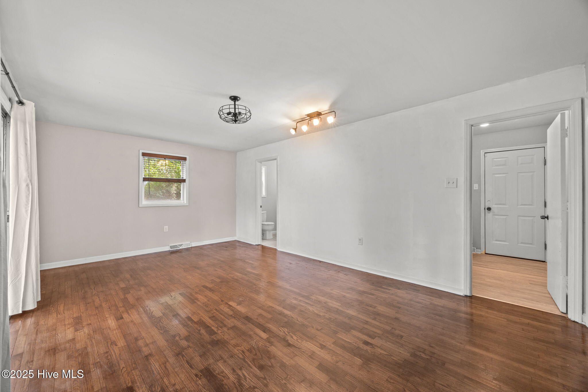 106 Lindsey Drive