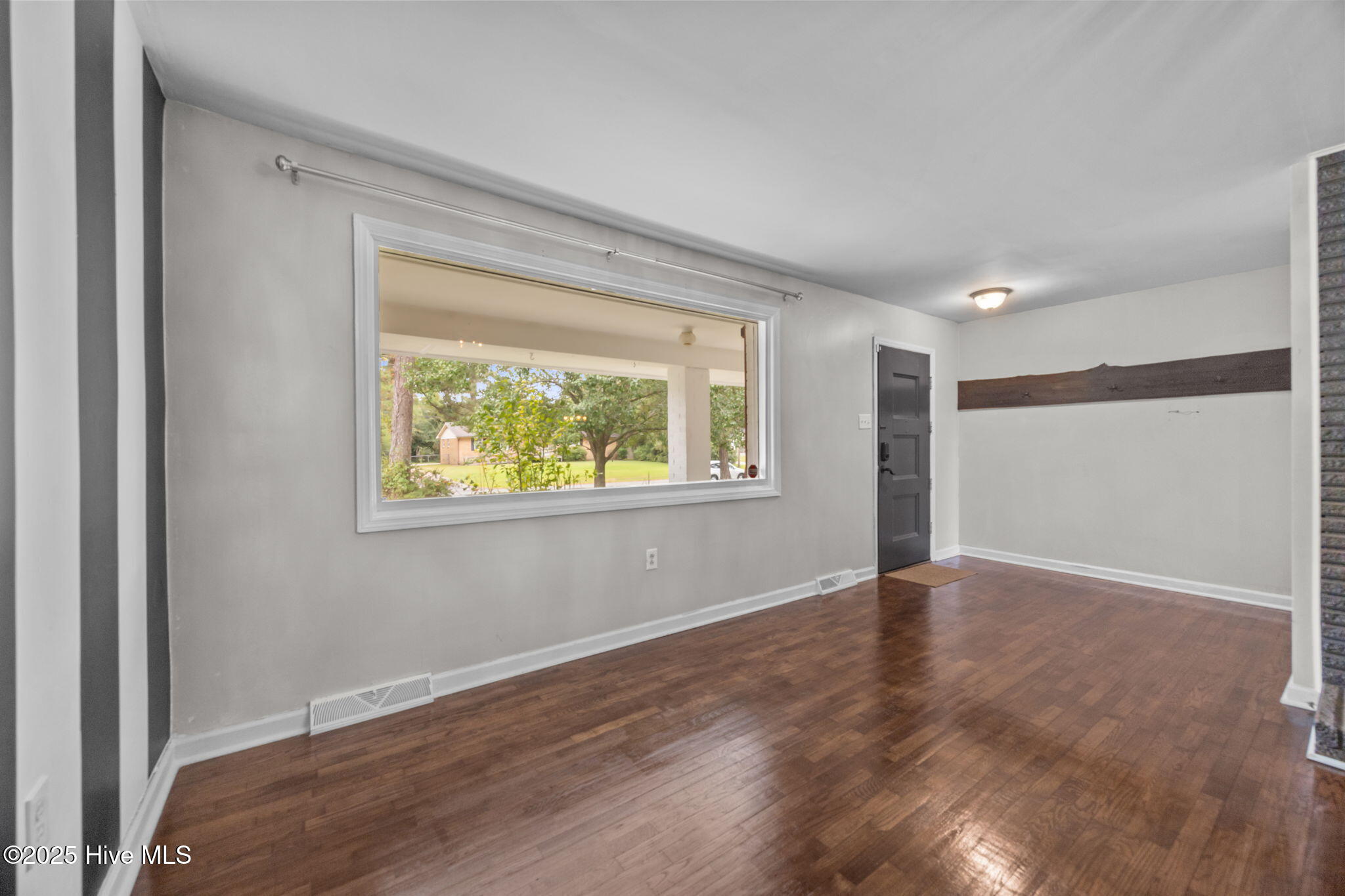 106 Lindsey Drive