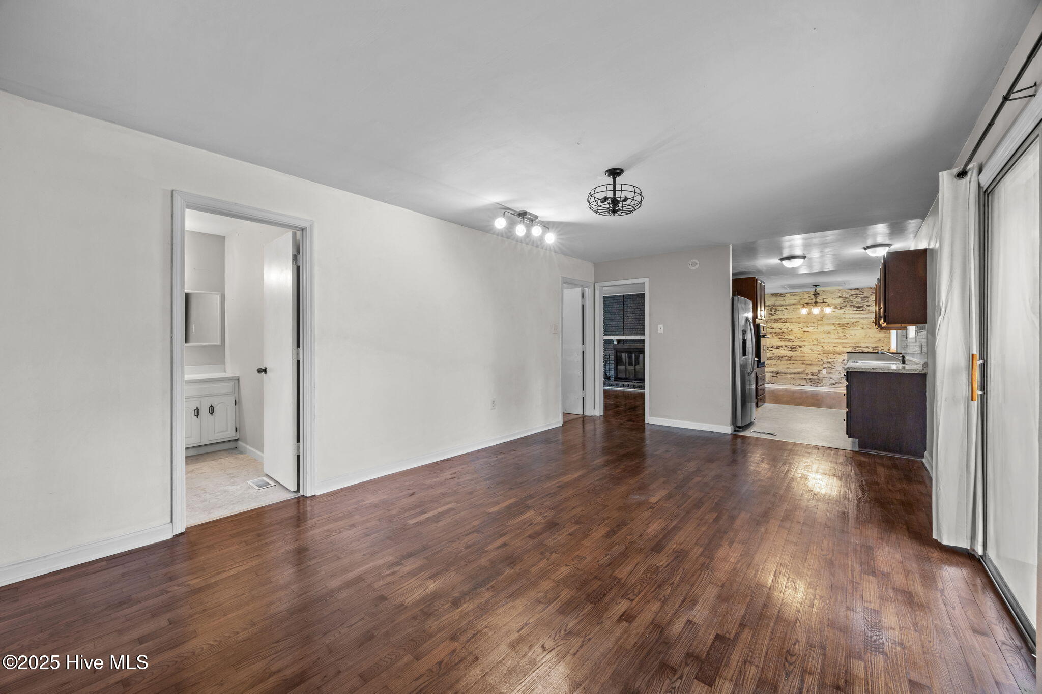 106 Lindsey Drive