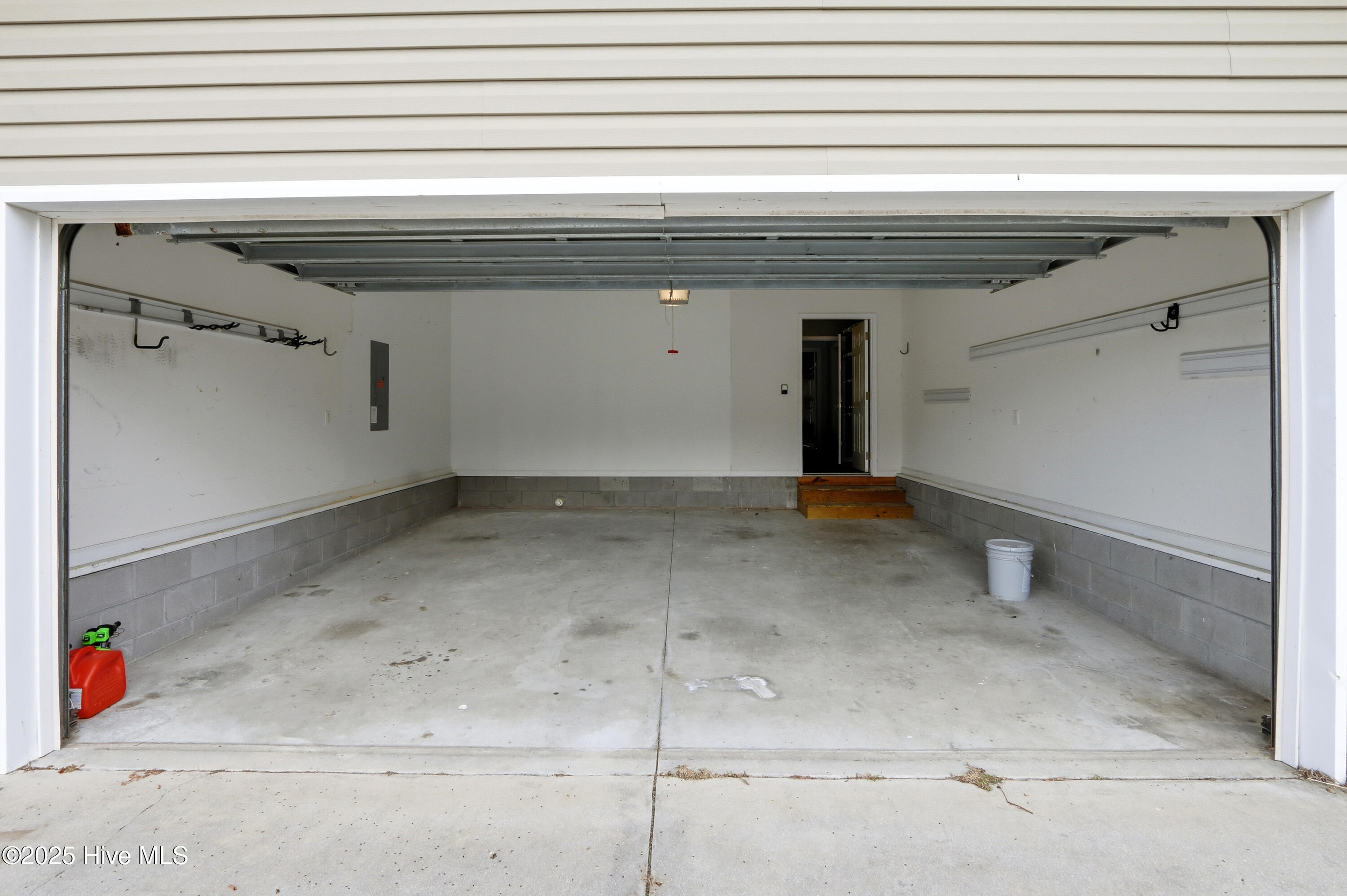 118 Magnolia Lane