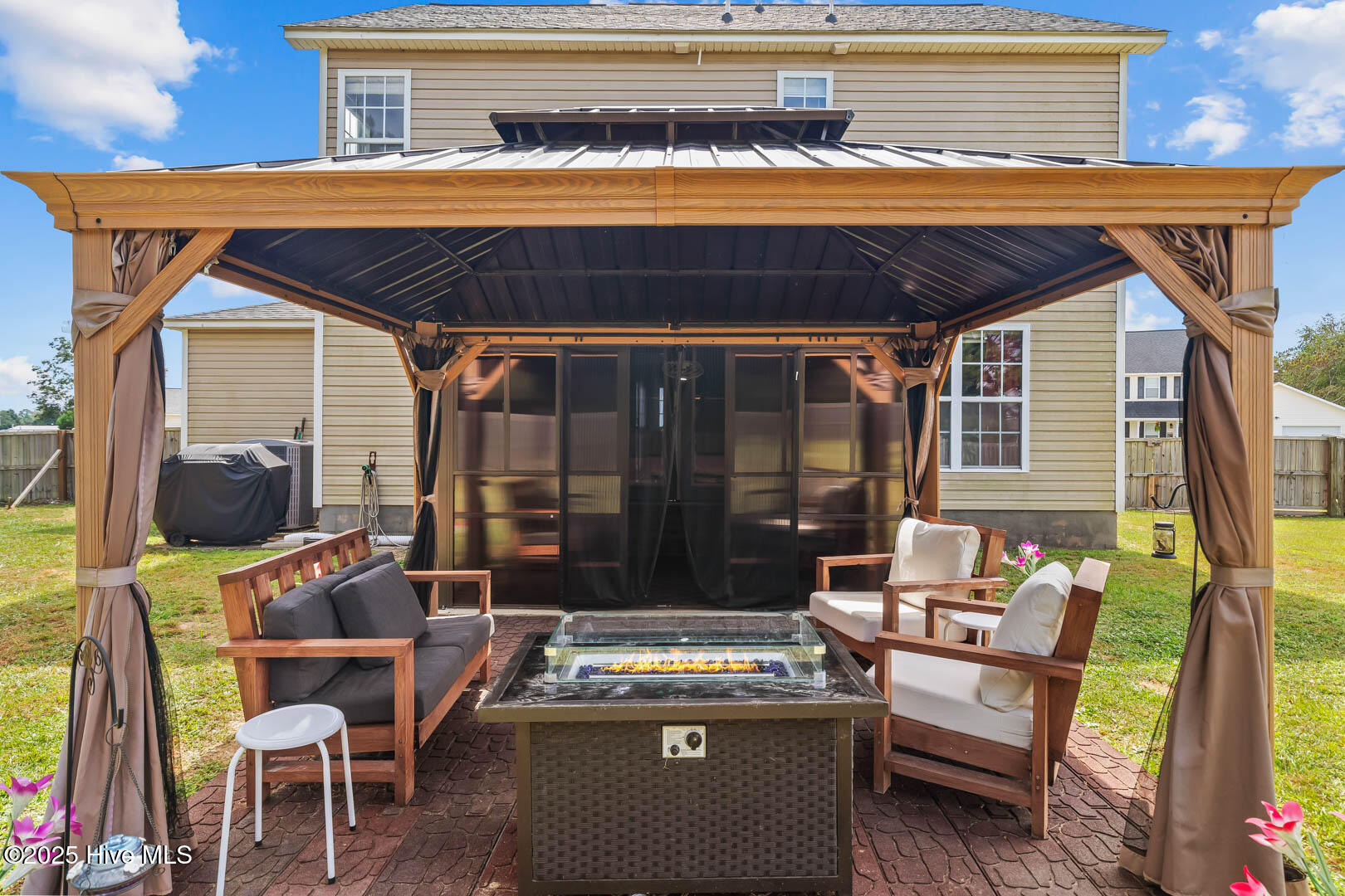 106 Croaker Lane