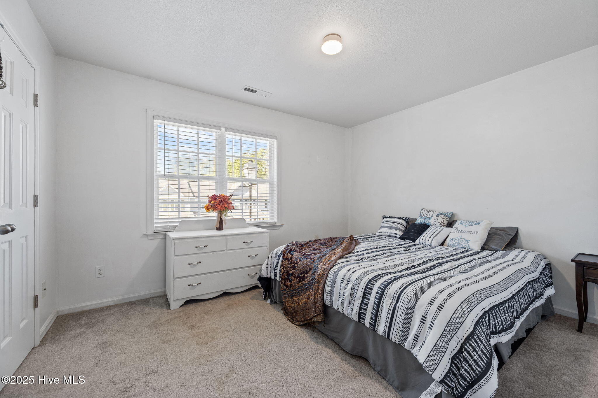 27 E Doris Avenue 207