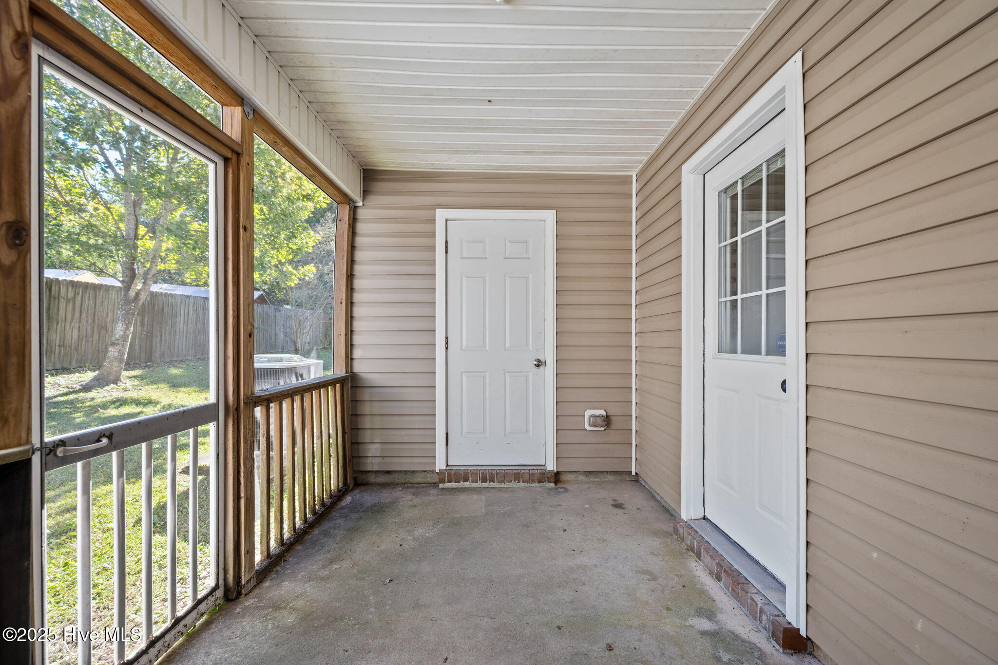 27 E Doris Avenue 207