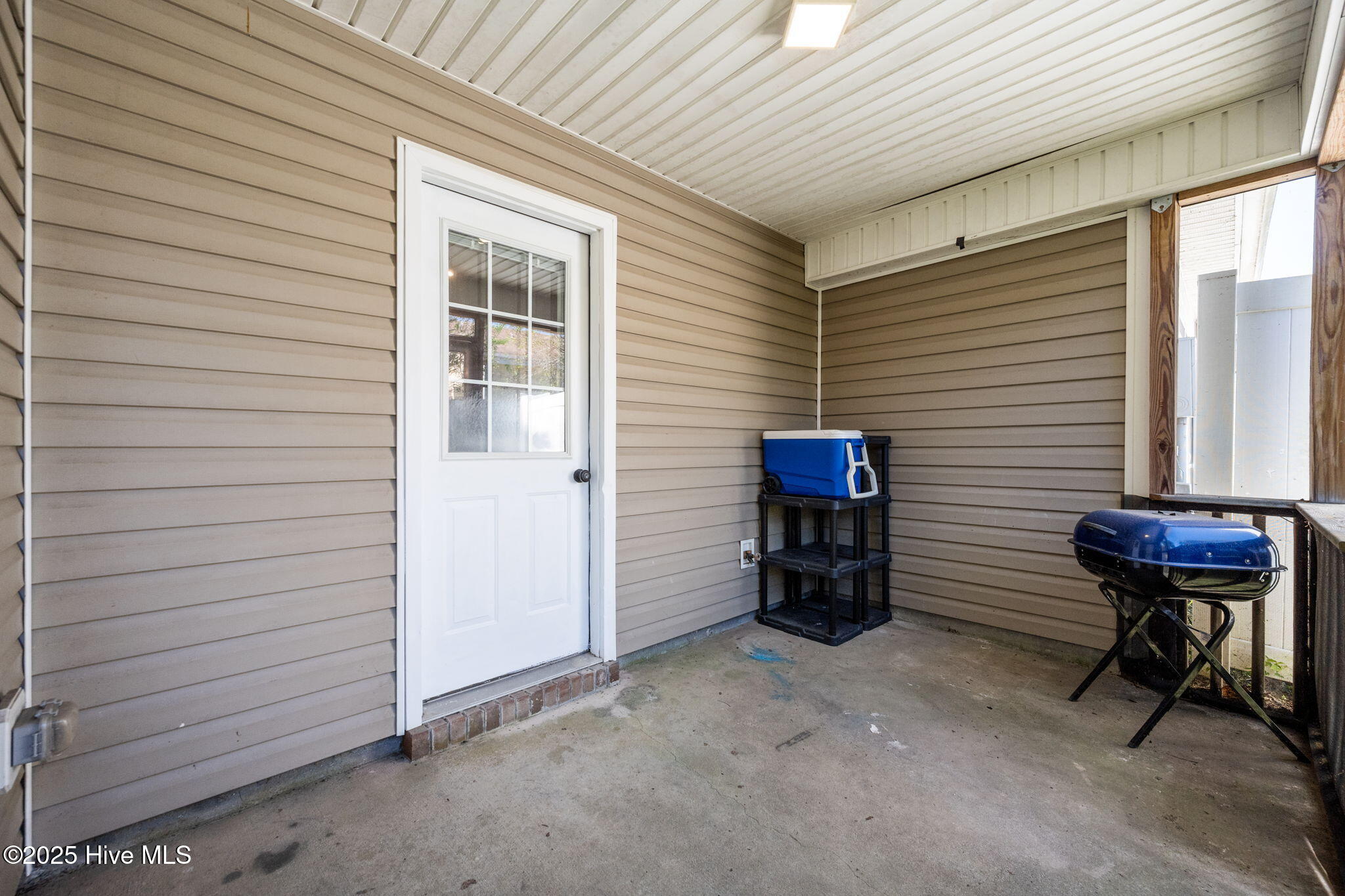 27 E Doris Avenue 207