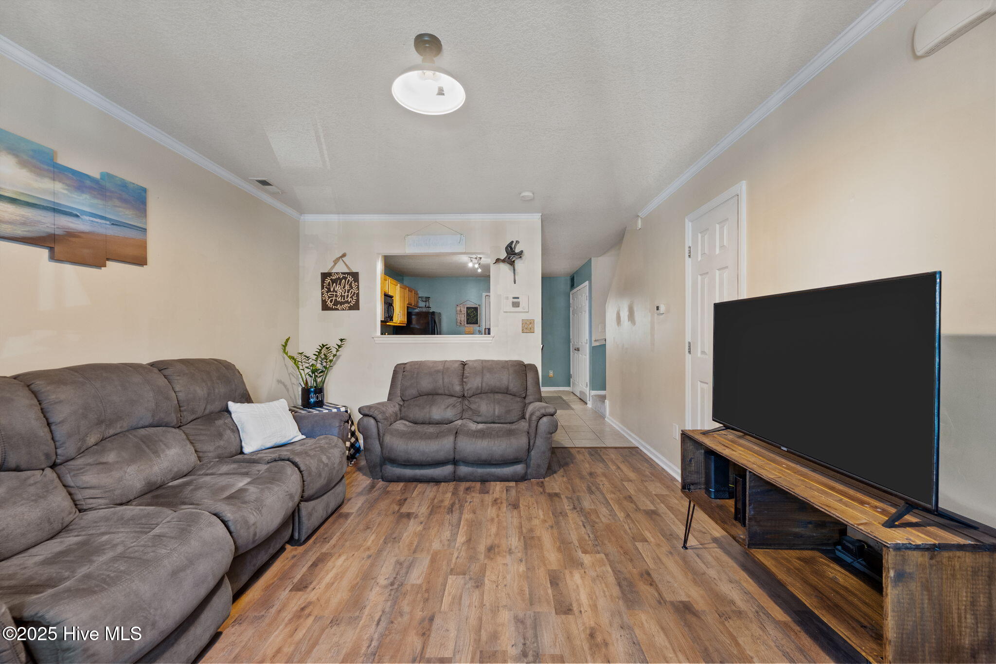 27 E Doris Avenue 207