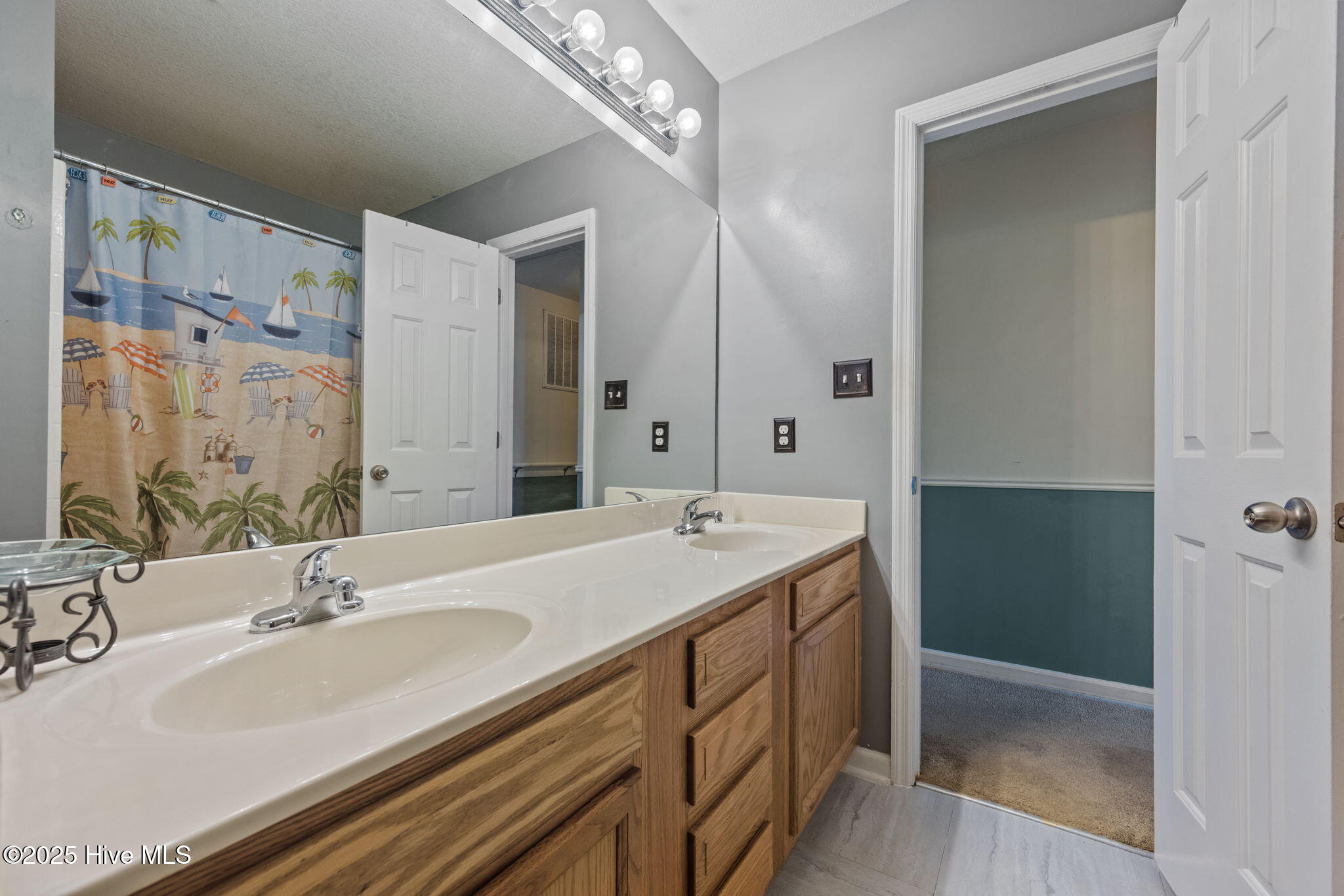 27 E Doris Avenue 207