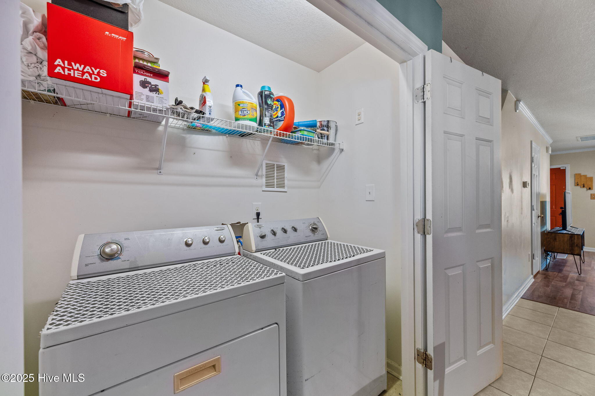 27 E Doris Avenue 207