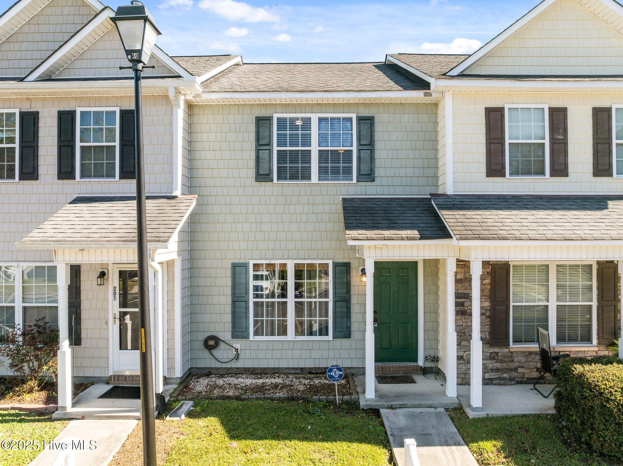 27 E Doris Avenue 207