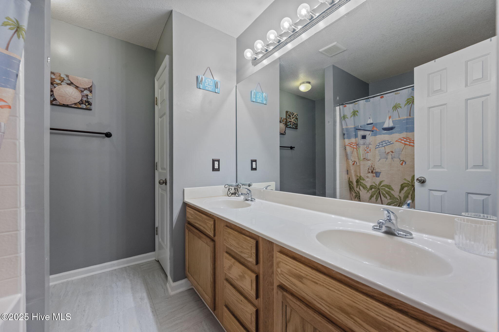 27 E Doris Avenue 207