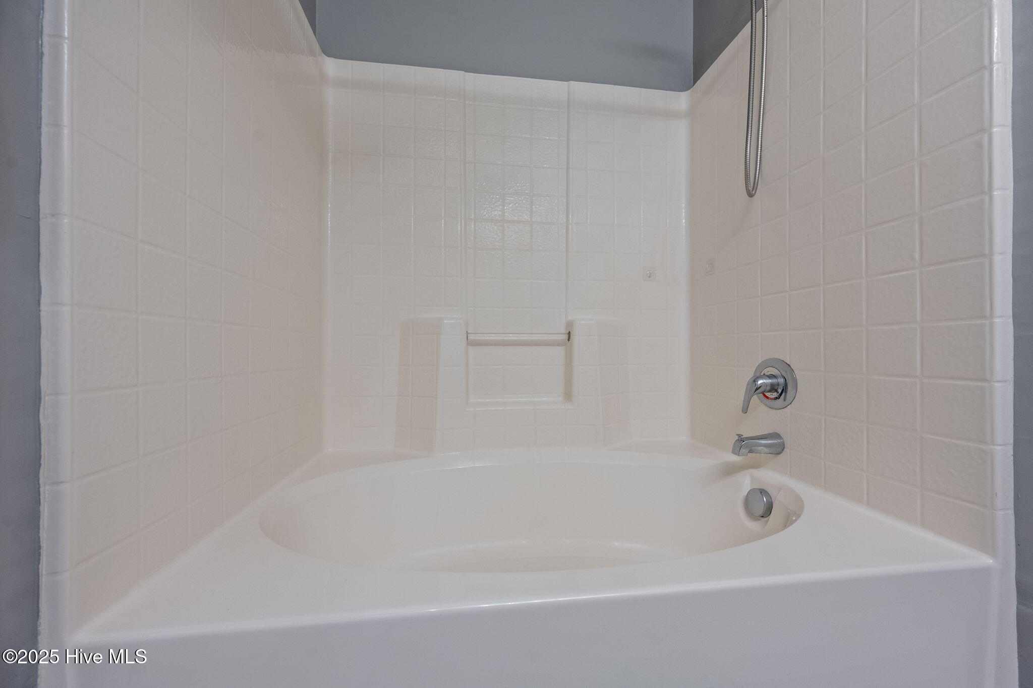 27 E Doris Avenue 207