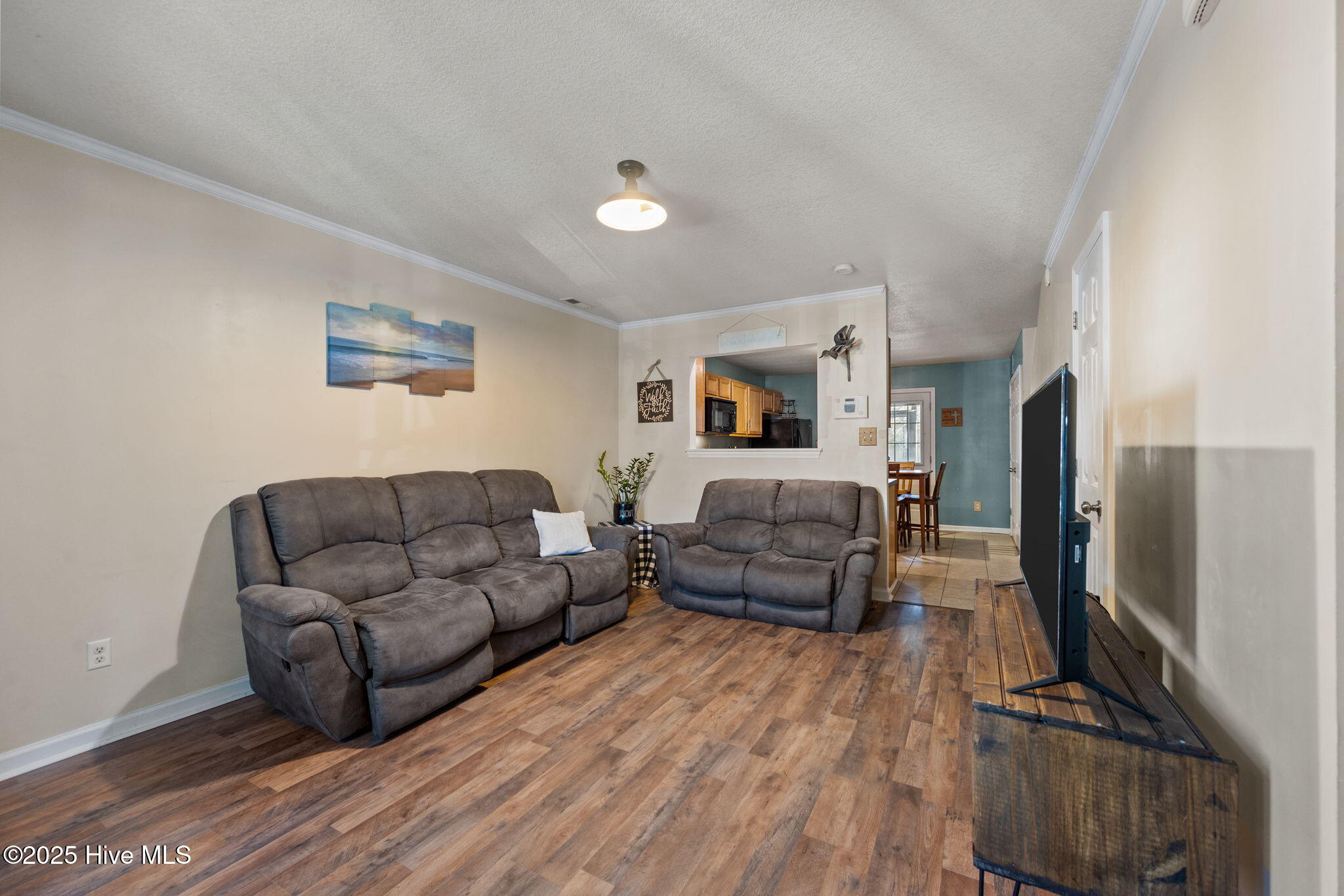 27 E Doris Avenue 207
