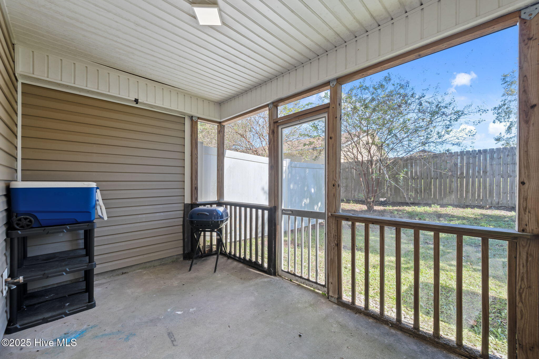 27 E Doris Avenue 207