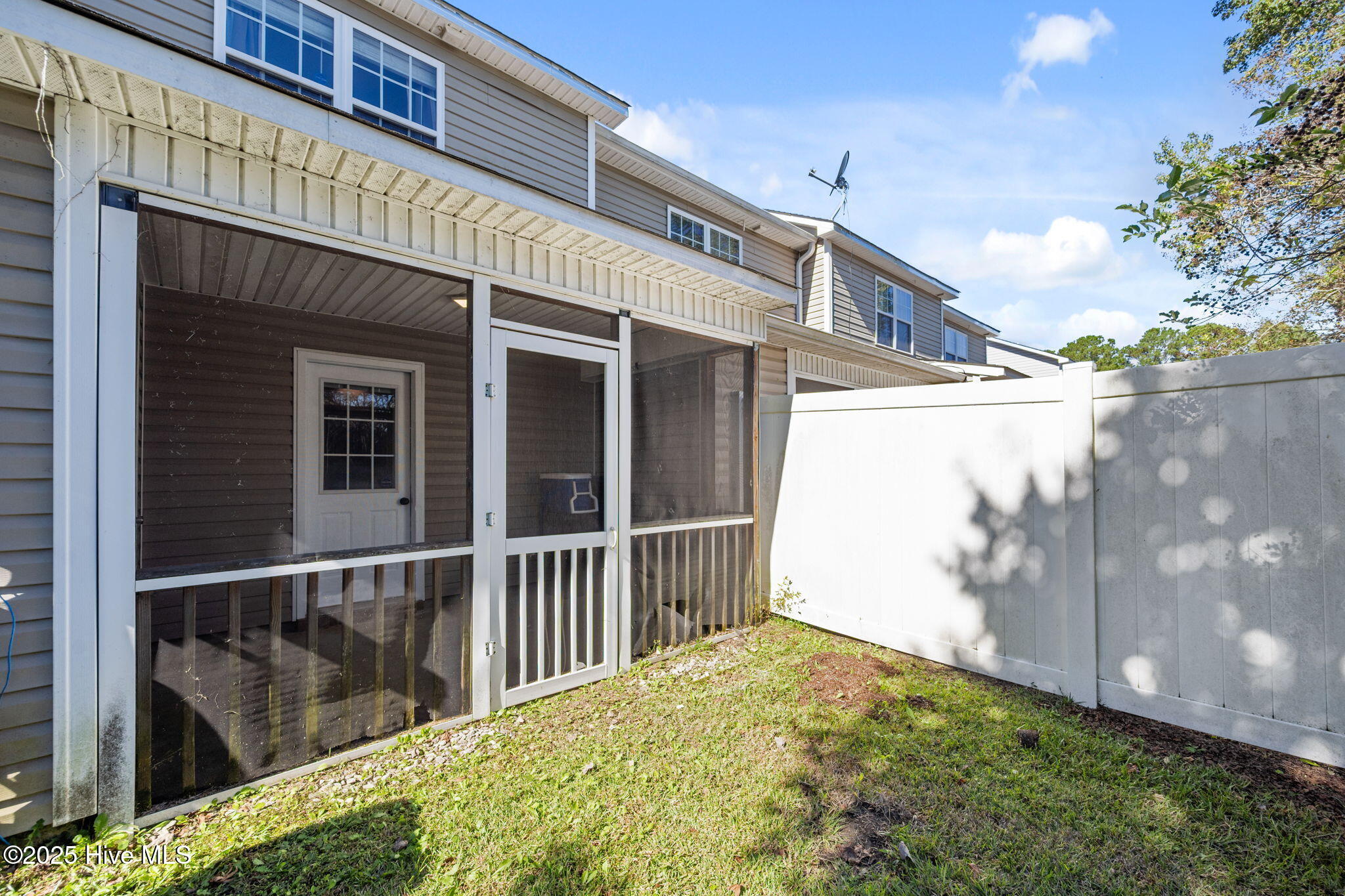 27 E Doris Avenue 207